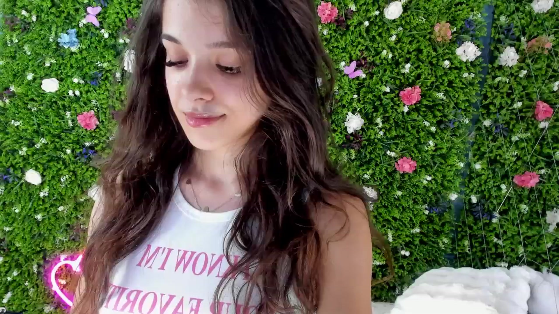 Gallery image thumbnail from BabyAylin's myfreecams stream on, 08/07/2025, 14:59 image 4 of 20