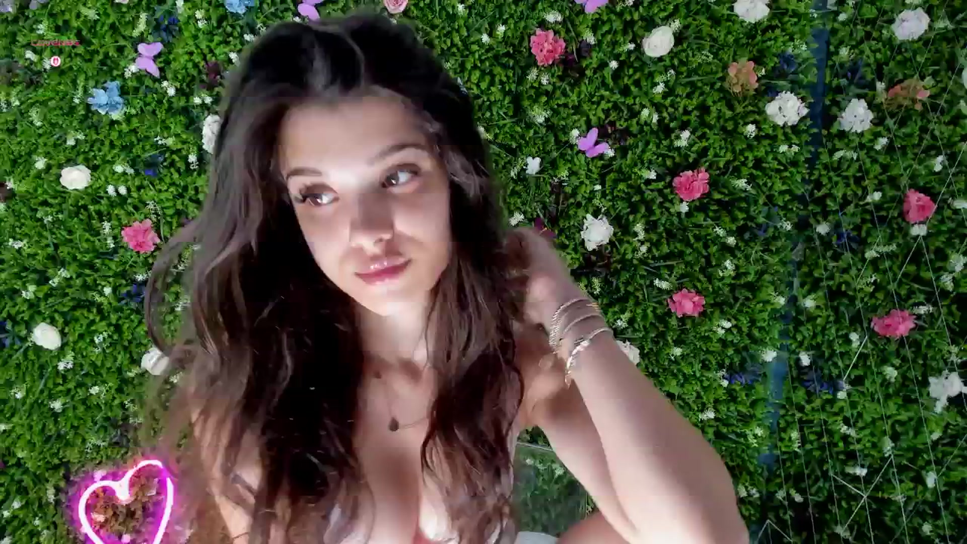 Gallery image thumbnail from BabyAylin's myfreecams stream on, 08/09/2025, 11:33 image 15 of 20