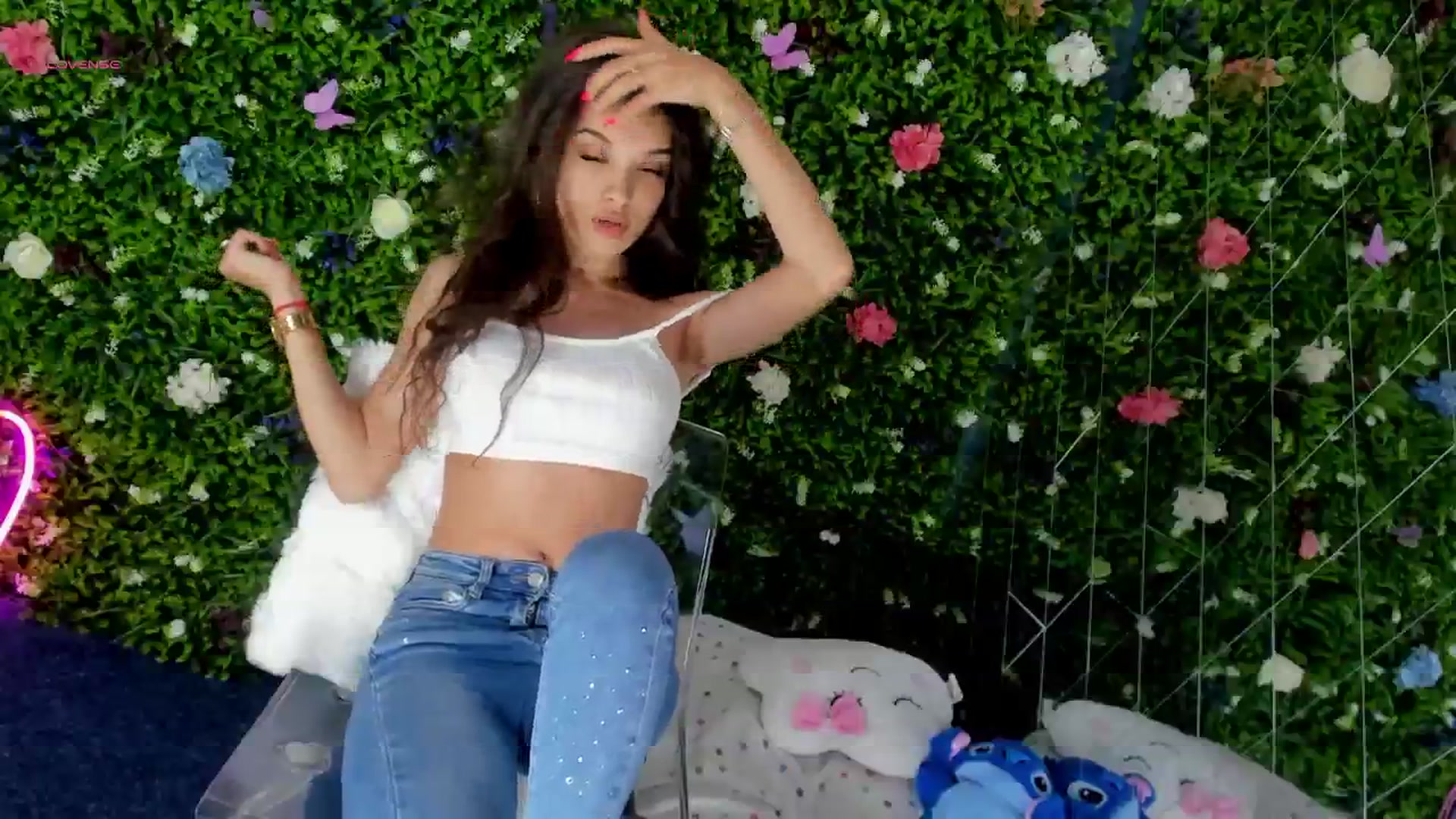 Gallery image thumbnail from BabyAylin's myfreecams stream on, 08/19/2025, 13:01 image 8 of 20