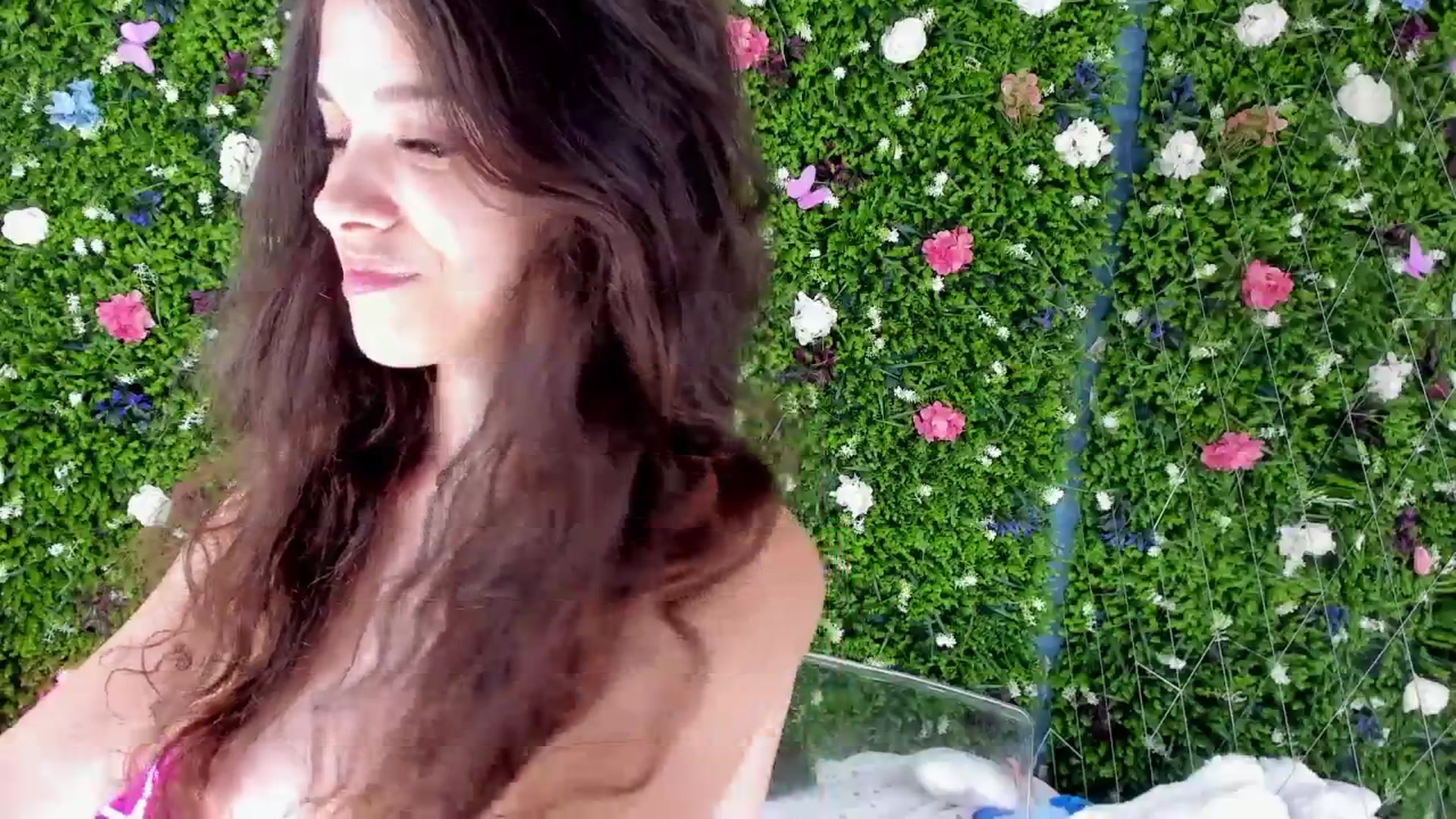 Gallery image thumbnail from BabyAylin's myfreecams stream on, 08/22/2025, 07:16 image 15 of 20