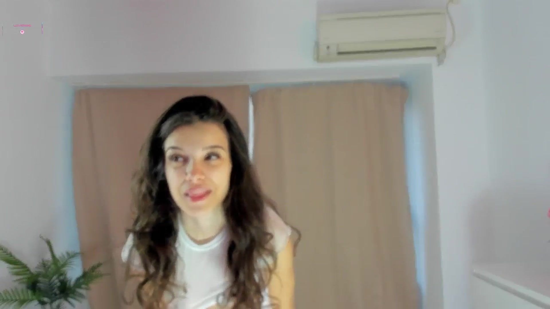 Gallery image thumbnail from BabyAylin's myfreecams stream on, 10/17/2025, 06:22 image 9 of 20