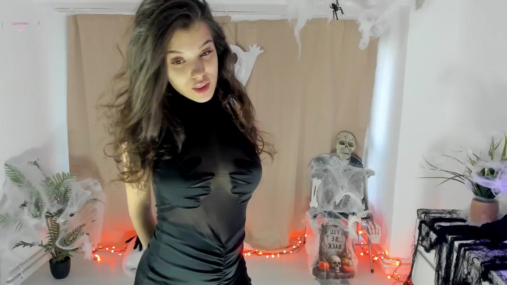 Gallery image thumbnail from BabyAylin's myfreecams stream on, 10/25/2025, 07:08 image 7 of 20