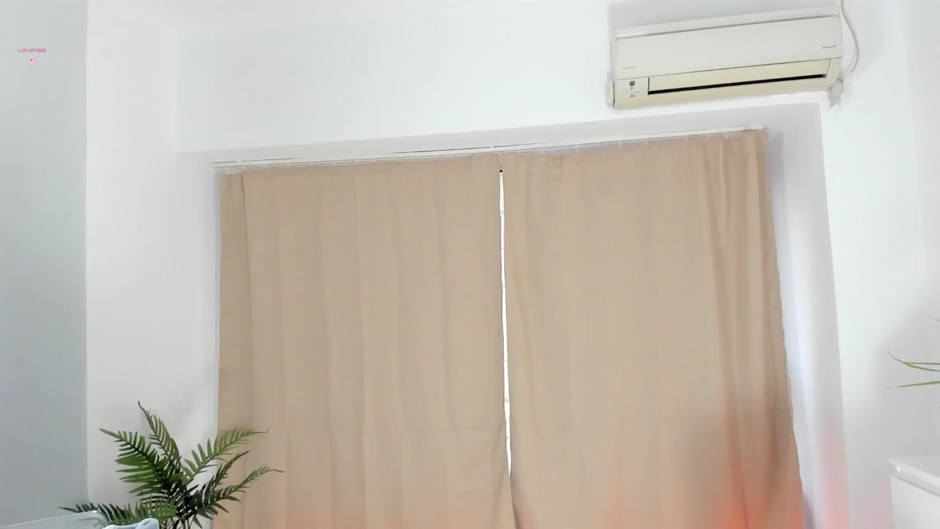 Gallery image thumbnail from BabyAylin's myfreecams stream on, 11/06/2025, 10:25 image 2 of 20