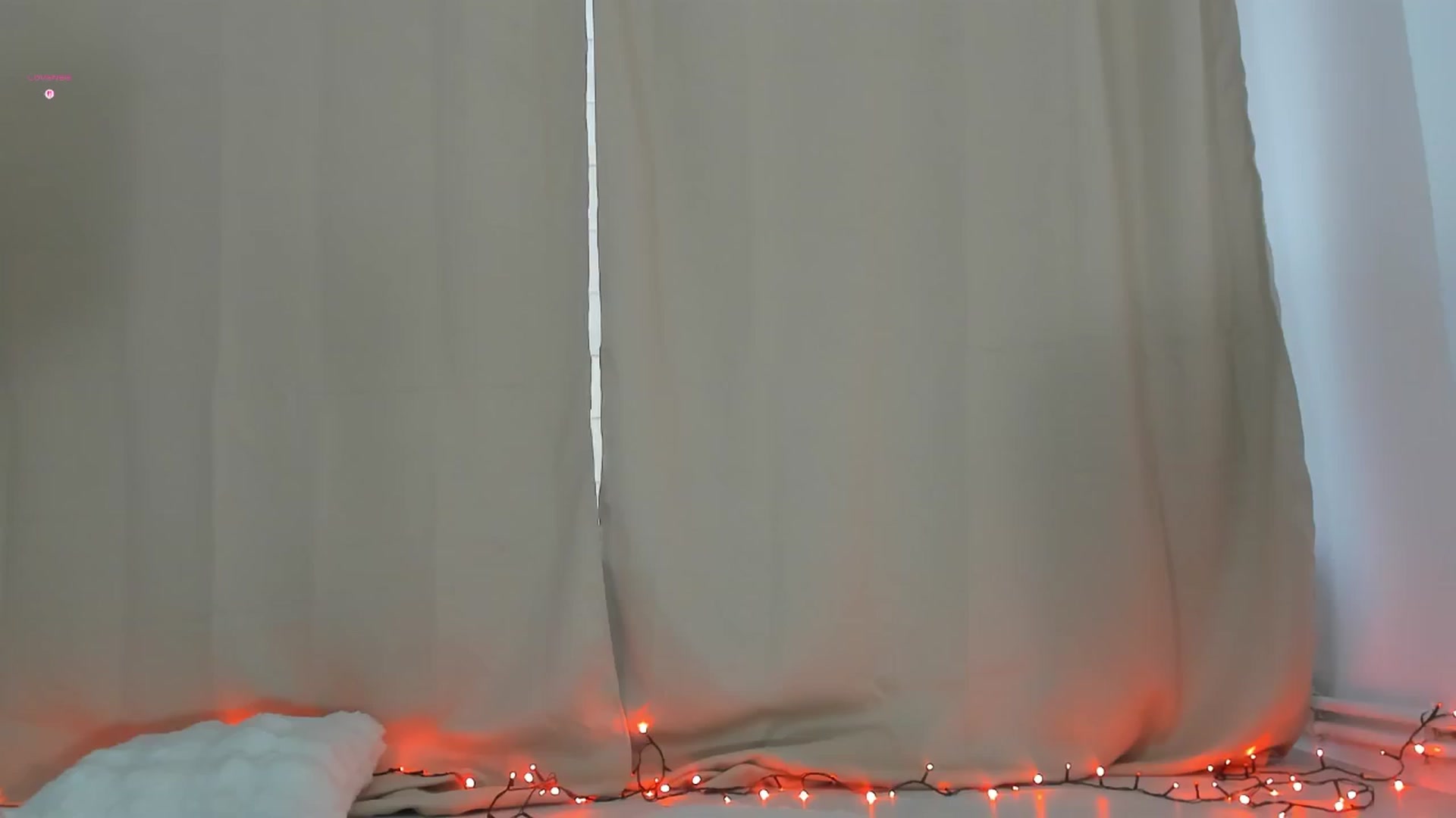 Gallery image thumbnail from BabyAylin's myfreecams stream on, 11/06/2025, 10:25 image 3 of 20