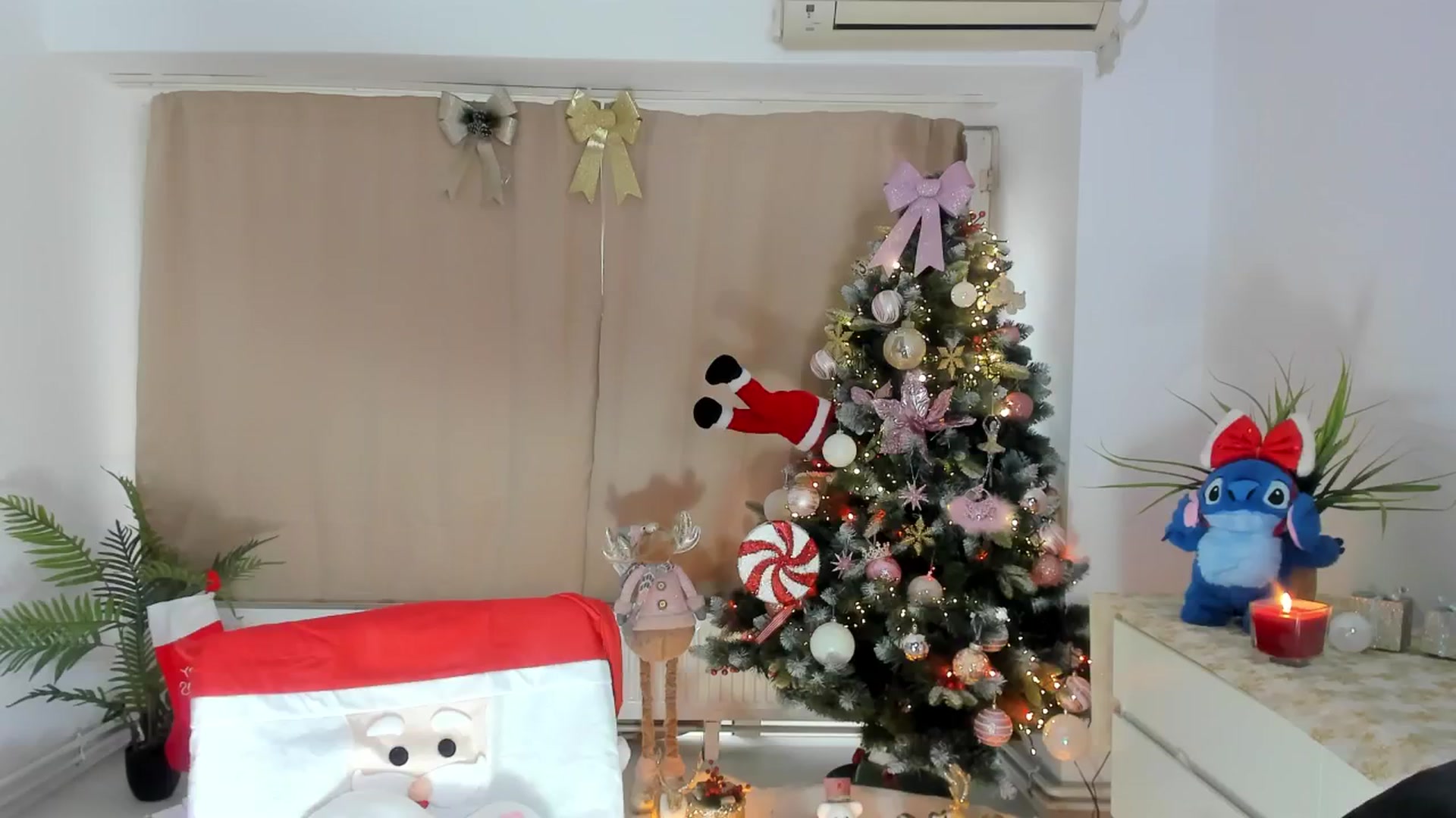 Gallery image thumbnail from BabyAylin's myfreecams stream on, 12/09/2025, 11:19 image 4 of 20