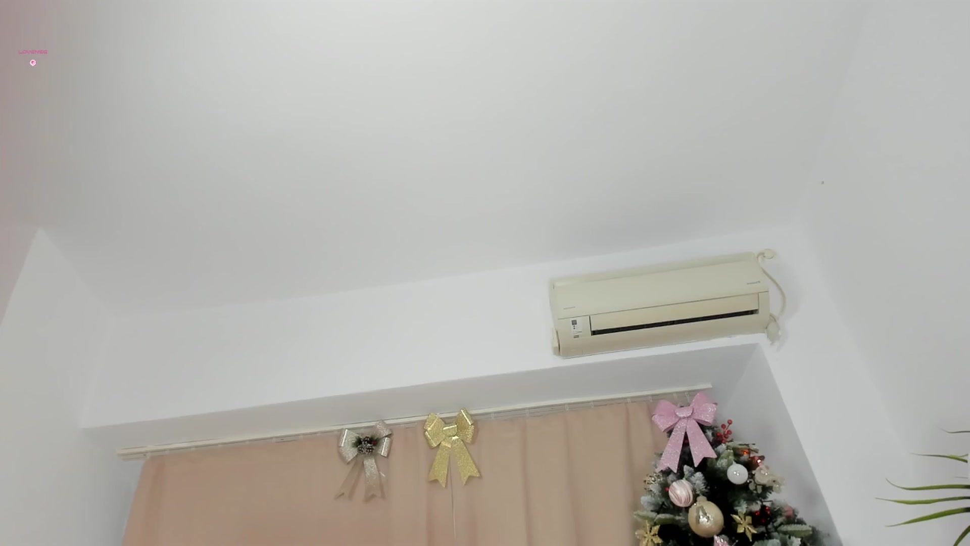 Gallery image thumbnail from BabyAylin's myfreecams stream on, 12/22/2025, 09:43 image 1 of 20