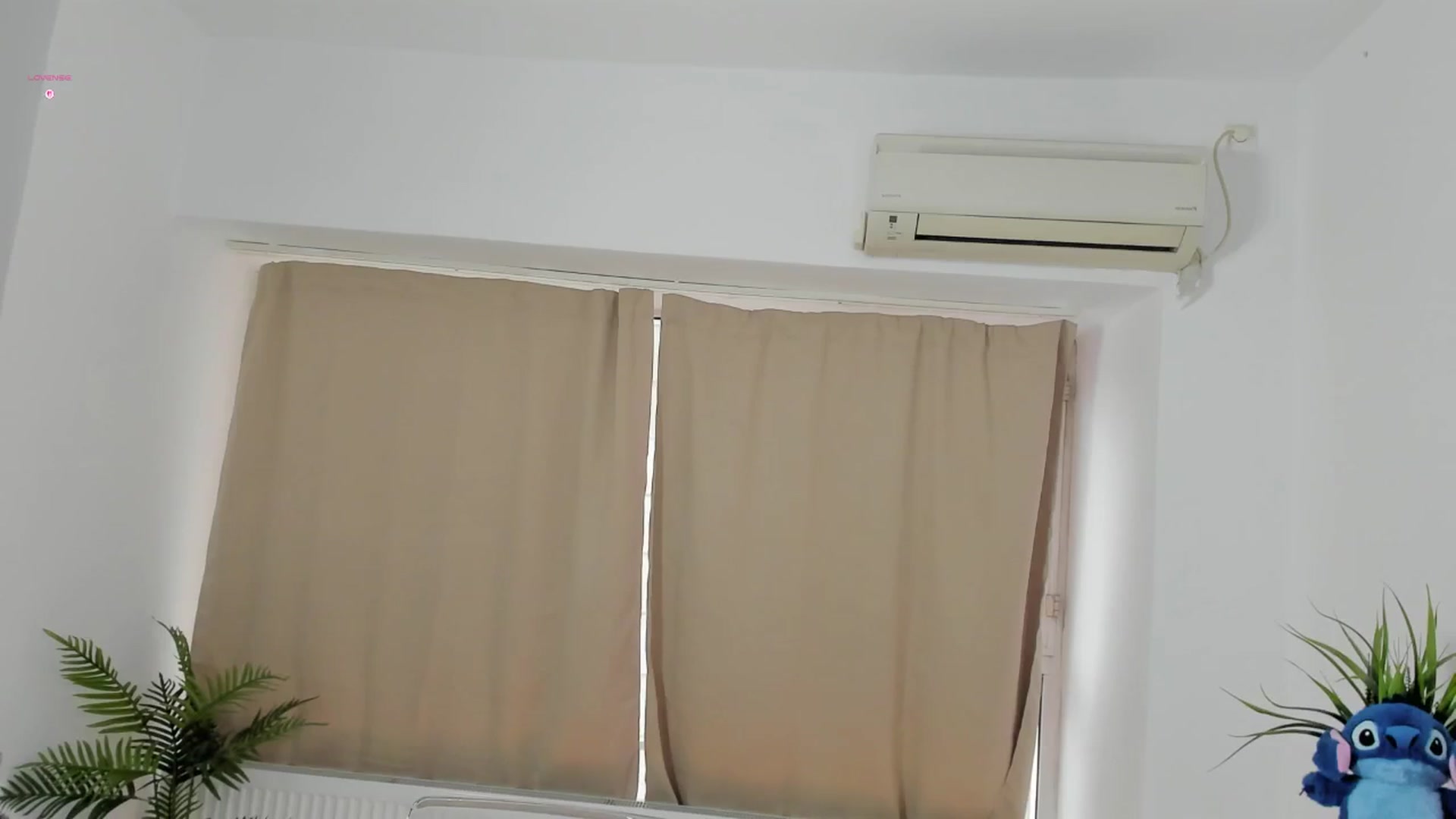 Gallery image thumbnail from BabyAylin's myfreecams stream on, 01/21/2026, 08:28 image 4 of 20