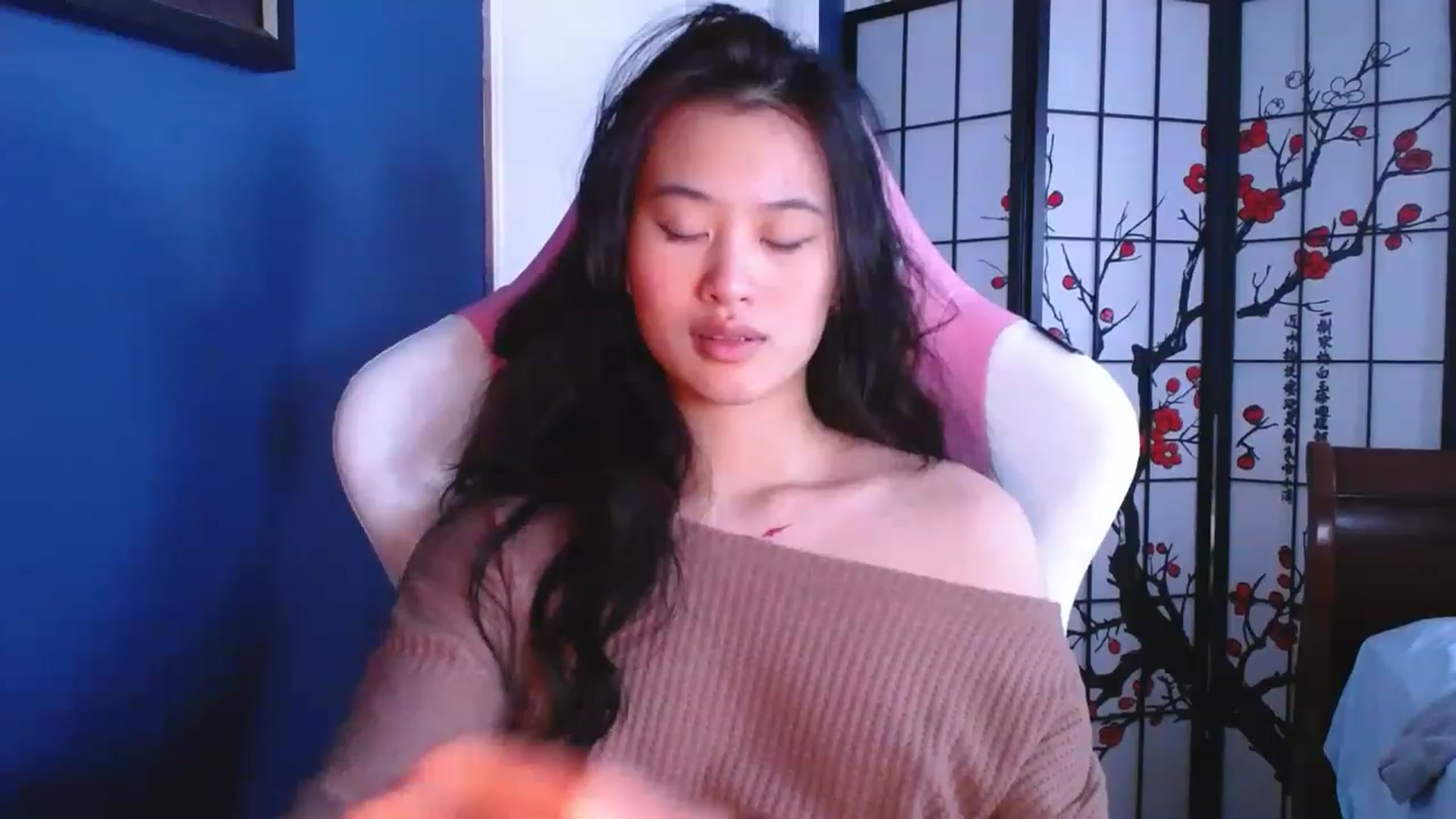 Gallery image thumbnail from BabyCakeYums's myfreecams stream on, 01/17/2023, 19:01 image 8 of 20