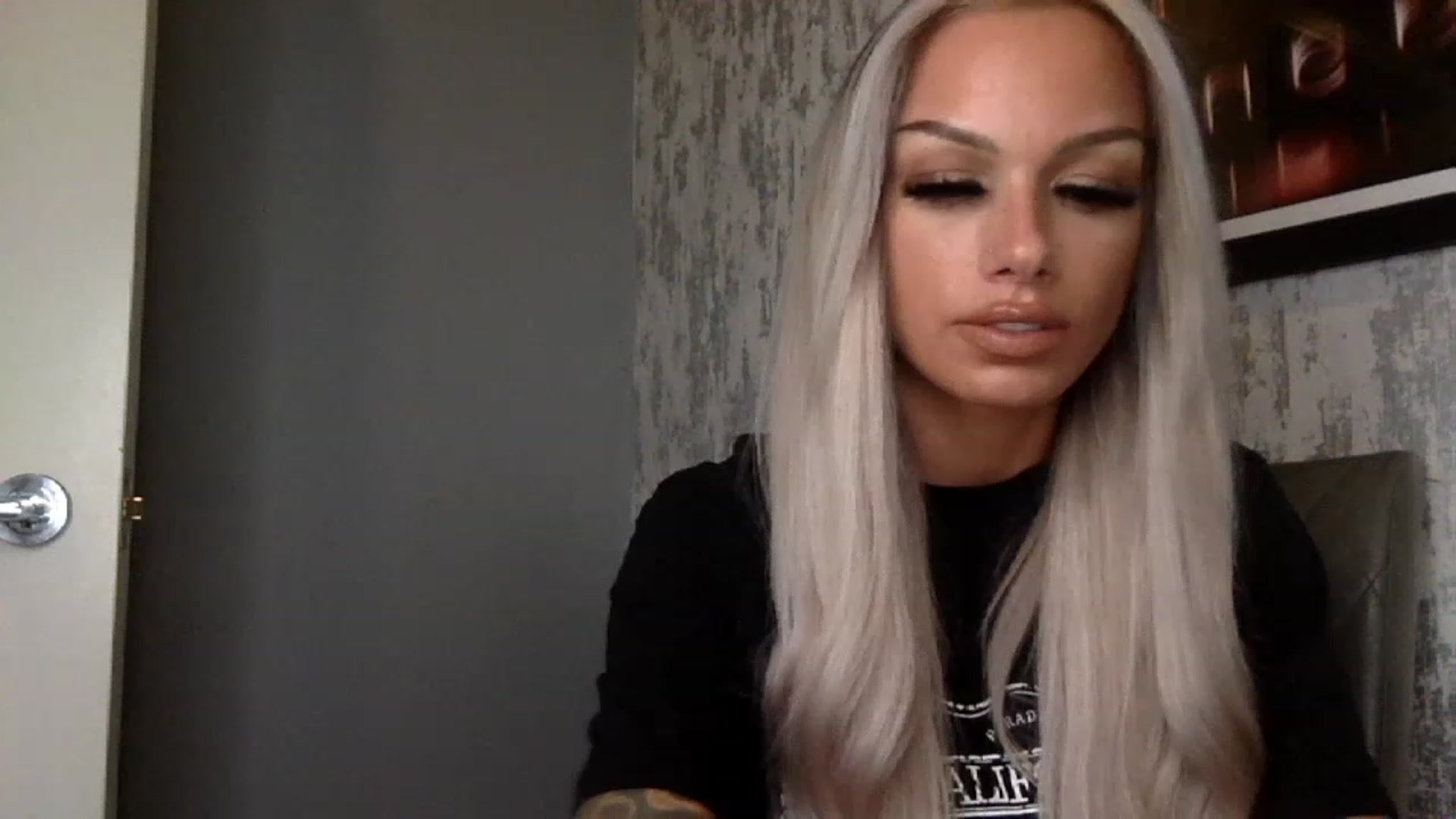 Gallery image thumbnail from BabyDaisyx's myfreecams stream on, 11/15/2022, 12:16 image 12 of 20