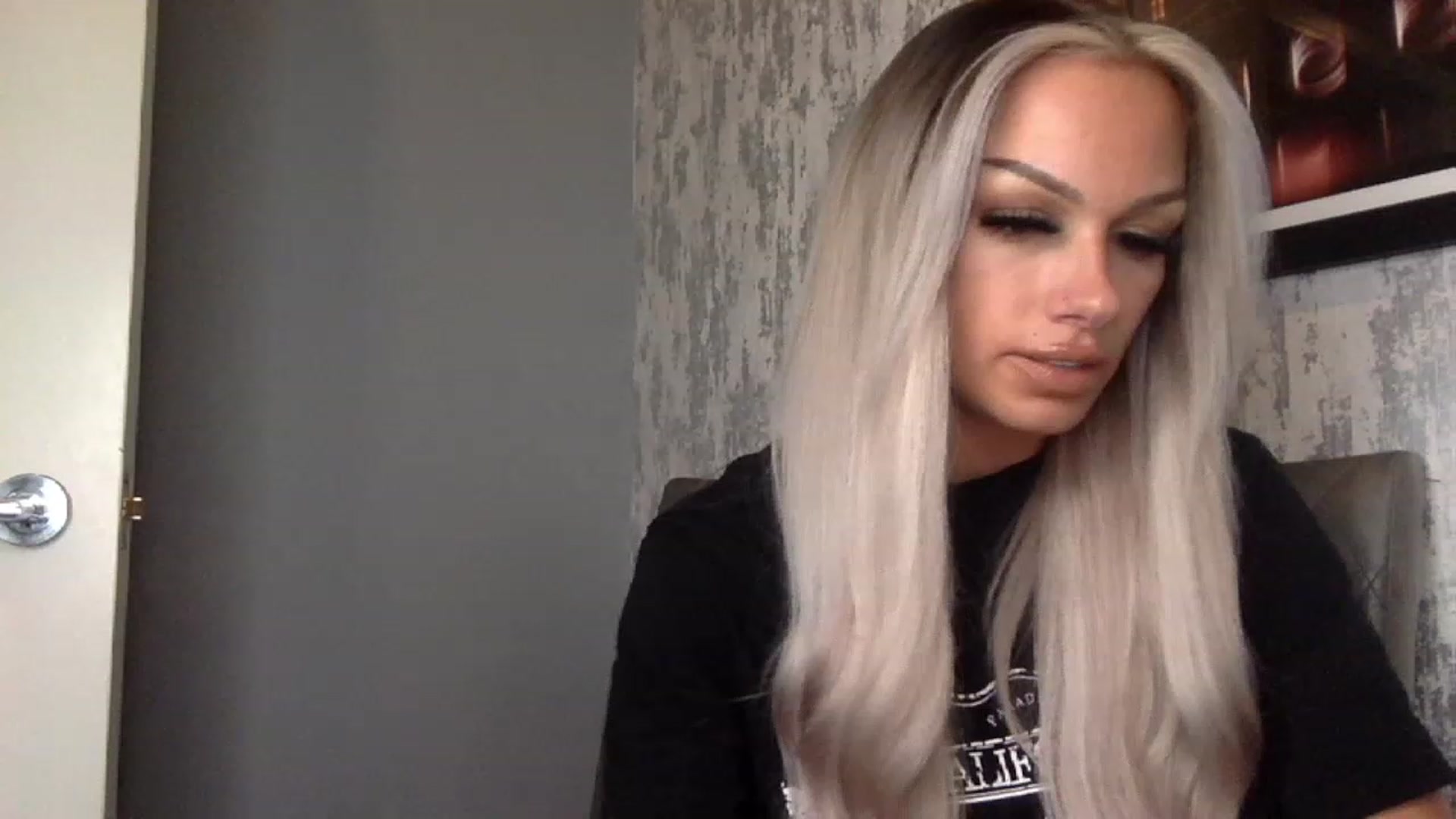 Gallery image thumbnail from BabyDaisyx's myfreecams stream on, 11/15/2022, 12:16 image 13 of 20