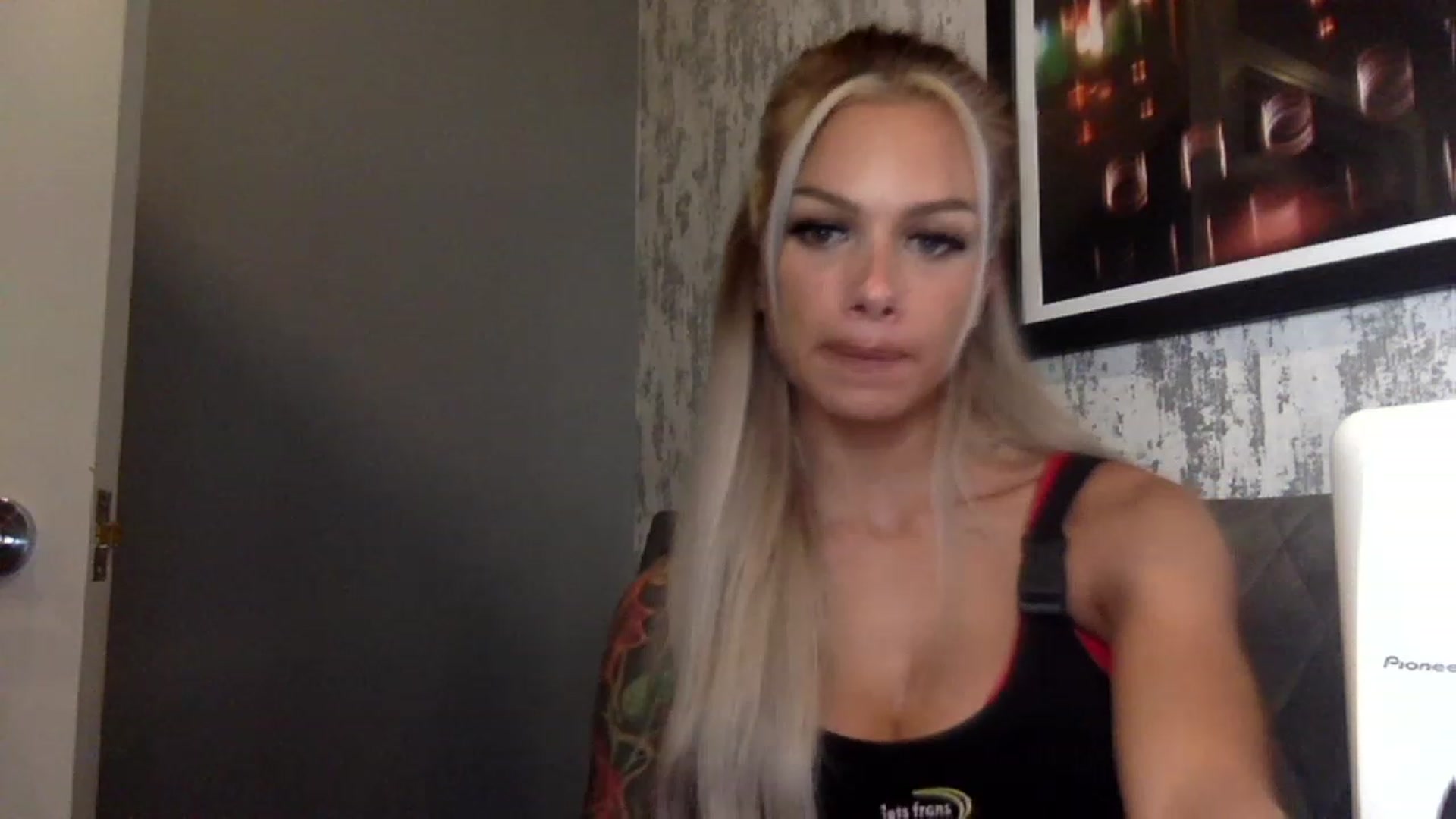 Gallery image thumbnail from BabyDaisyx's myfreecams stream on, 11/18/2022, 18:25 image 16 of 20