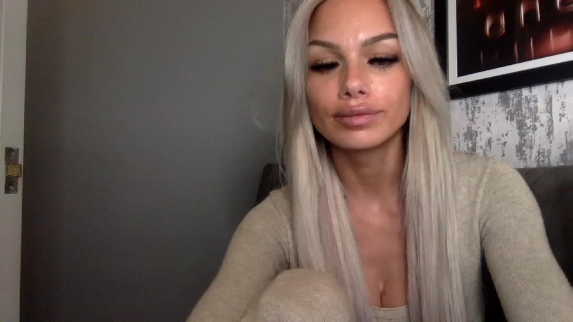 Gallery image thumbnail from BabyDaisyx's myfreecams stream on, 11/23/2022, 15:43 image 14 of 20