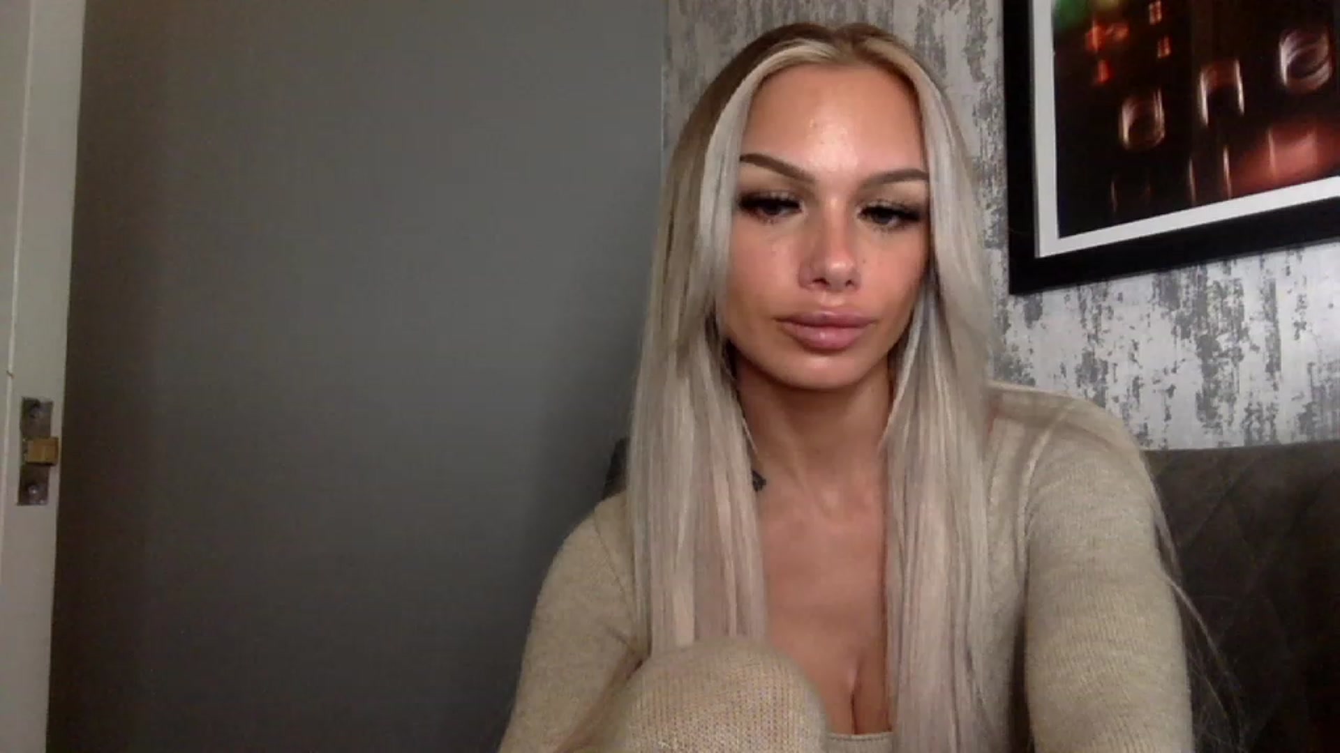 Gallery image thumbnail from BabyDaisyx's myfreecams stream on, 11/23/2022, 15:43 image 11 of 20