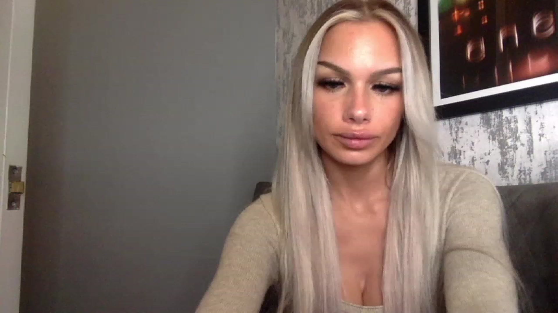 Gallery image thumbnail from BabyDaisyx's myfreecams stream on, 11/23/2022, 15:43 image 12 of 20