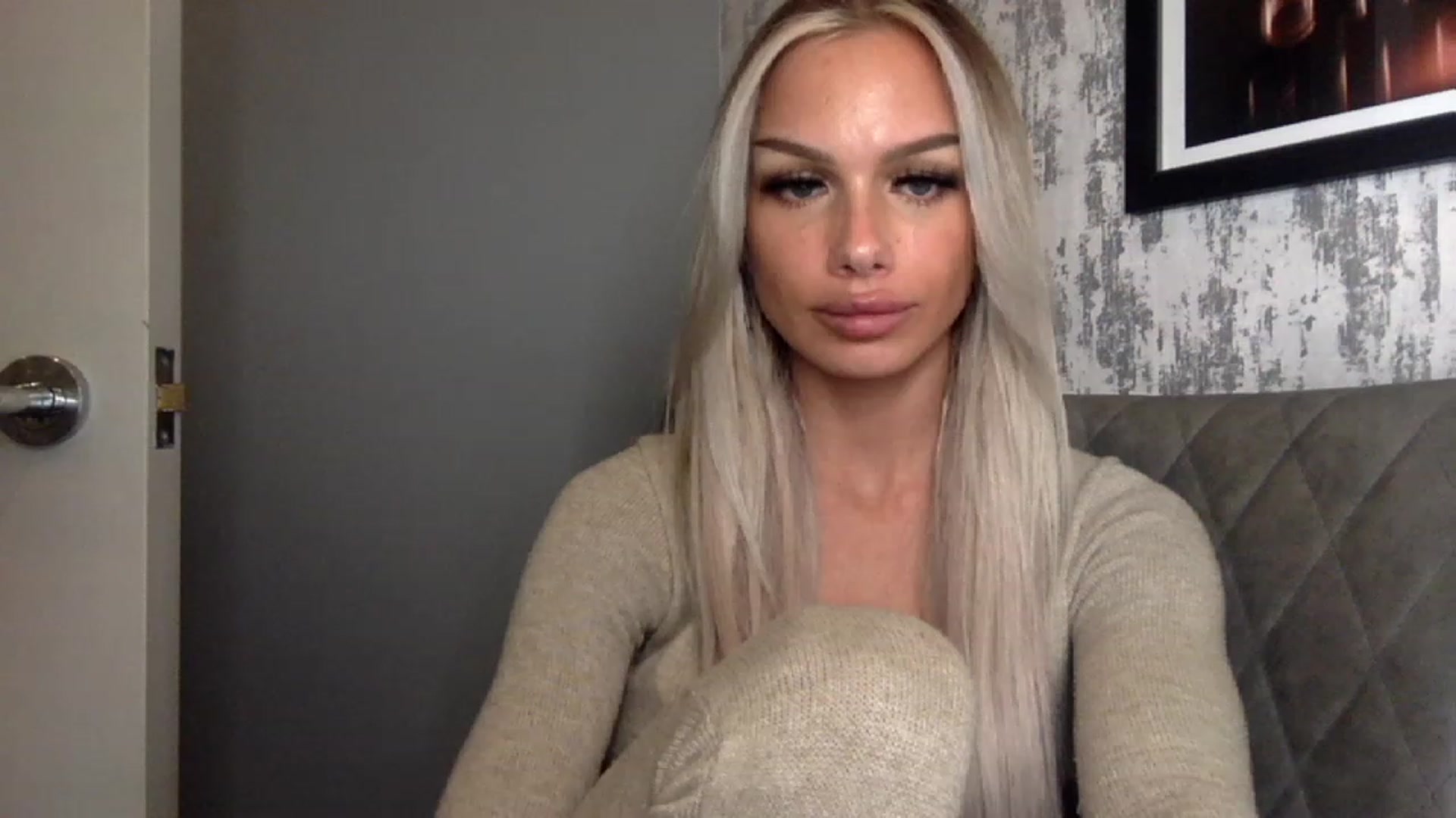 Gallery image thumbnail from BabyDaisyx's myfreecams stream on, 11/23/2022, 18:30 image 3 of 20