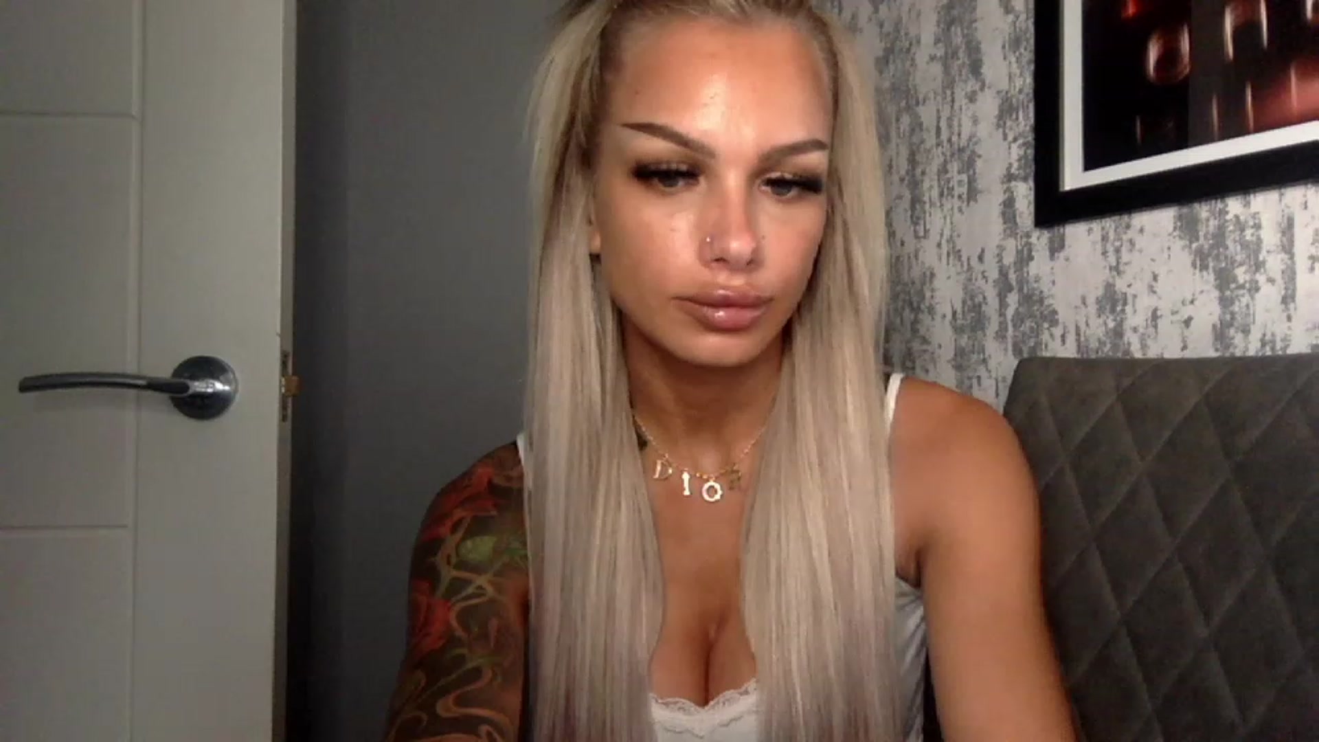 Gallery image thumbnail from BabyDaisyx's myfreecams stream on, 11/24/2022, 13:35 image 14 of 20