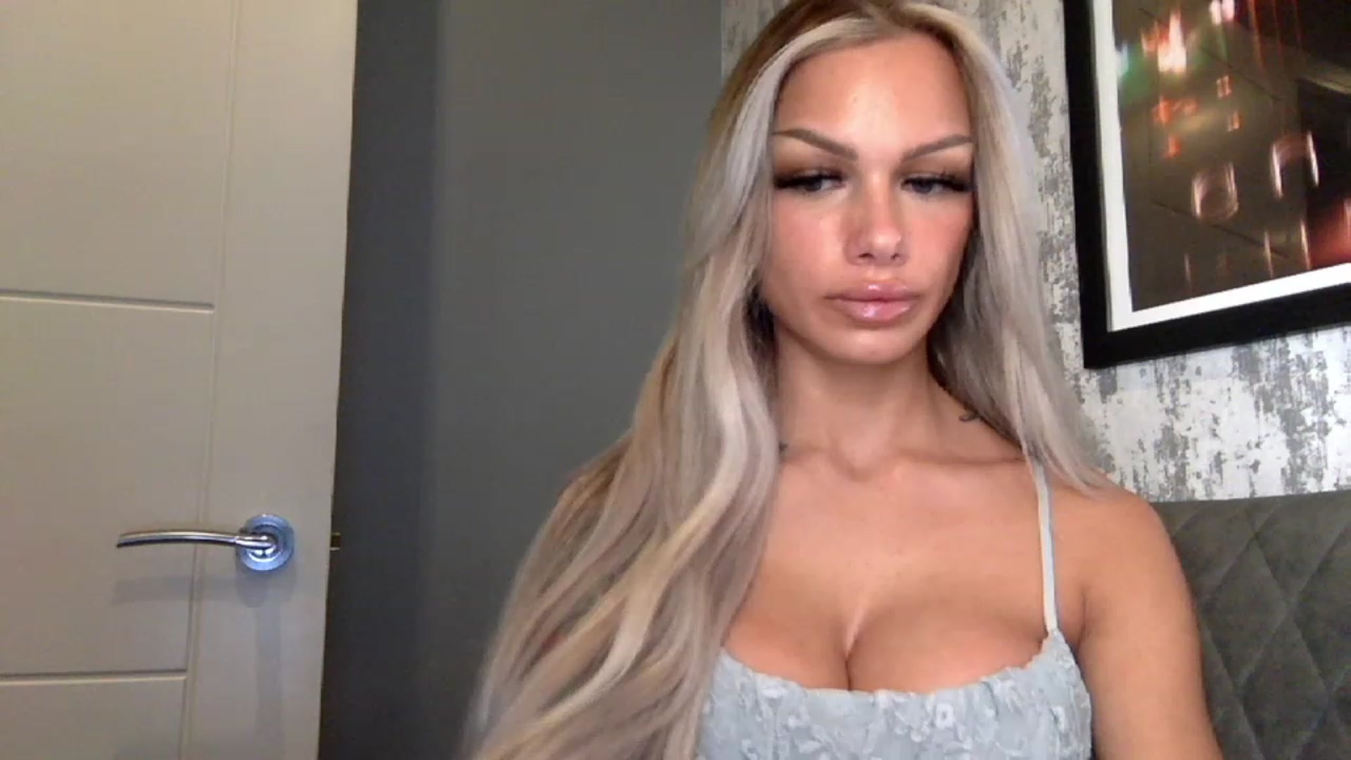 Gallery image thumbnail from BabyDaisyx's myfreecams stream on, 12/08/2022, 08:02 image 12 of 20