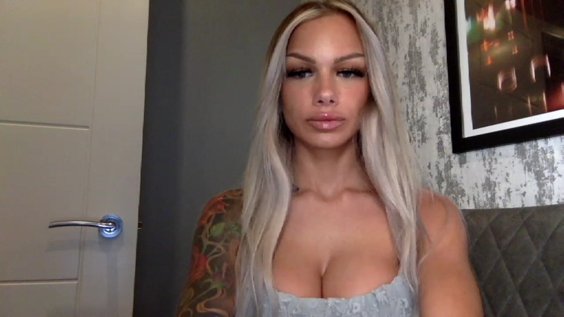 Gallery image thumbnail from BabyDaisyx's myfreecams stream on, 12/08/2022, 08:02 image 8 of 20