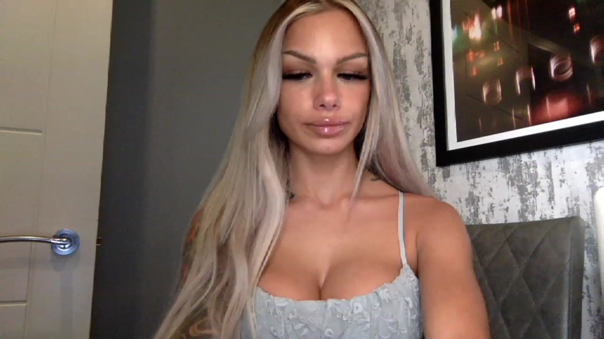 Gallery image thumbnail from BabyDaisyx's myfreecams stream on, 12/08/2022, 08:02 image 2 of 20