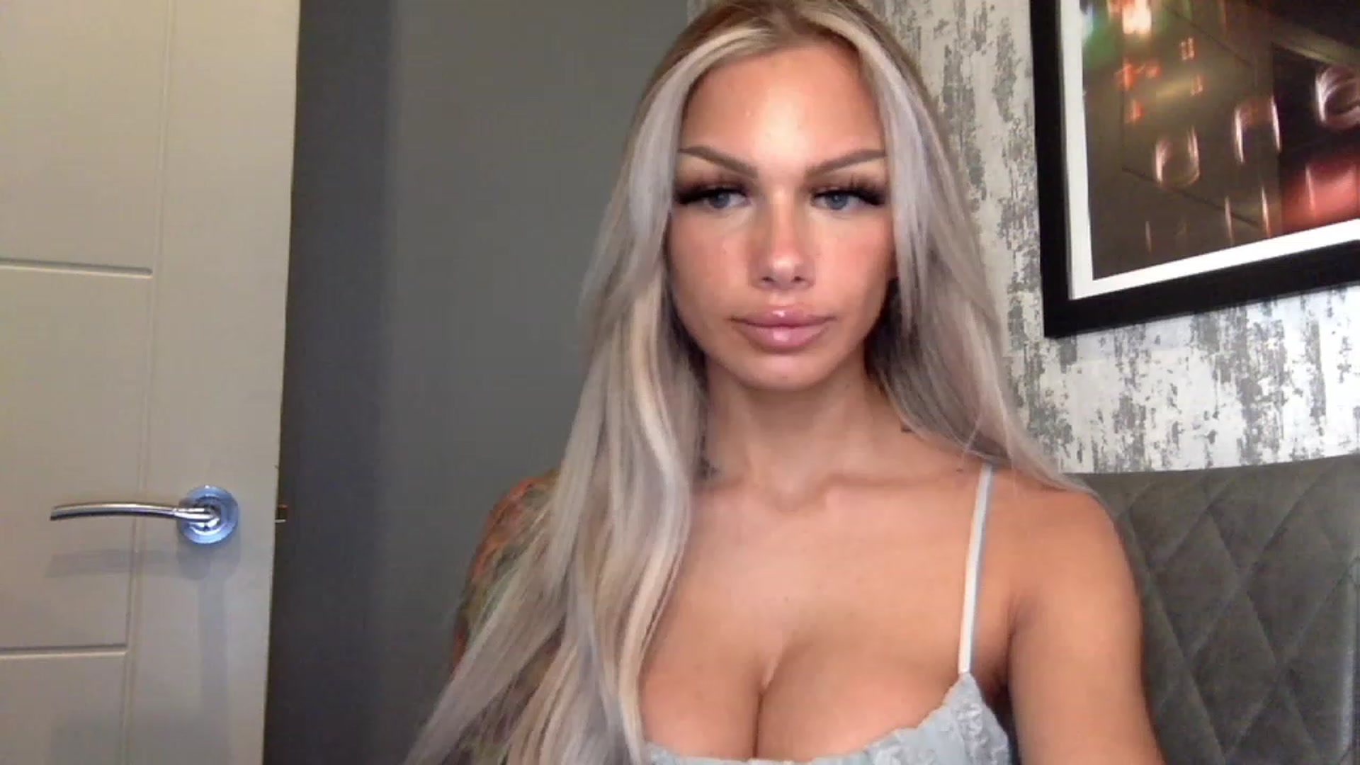 Gallery image thumbnail from BabyDaisyx's myfreecams stream on, 12/08/2022, 08:32 image 16 of 20
