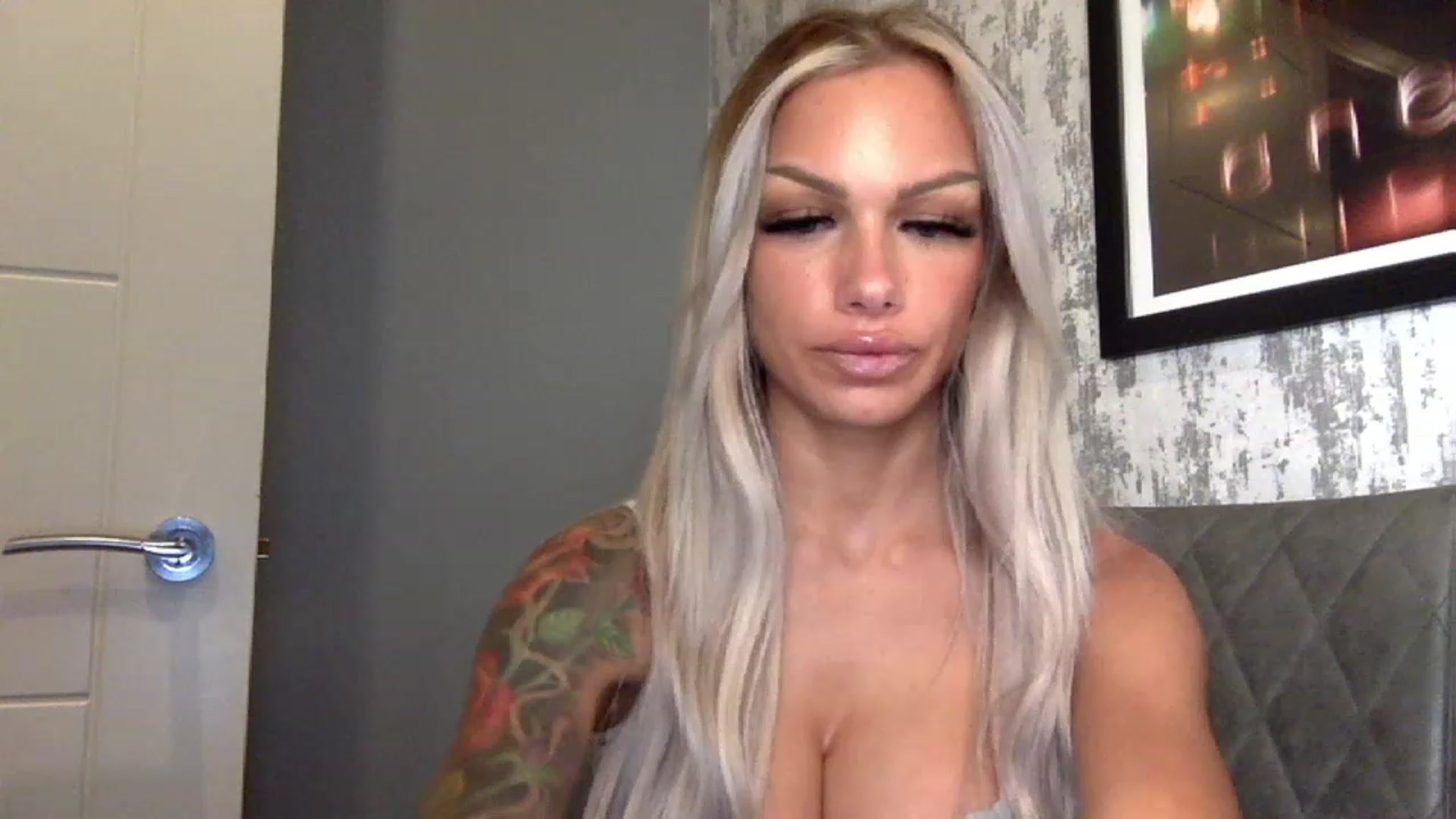 Gallery image thumbnail from BabyDaisyx's myfreecams stream on, 12/08/2022, 08:32 image 2 of 20