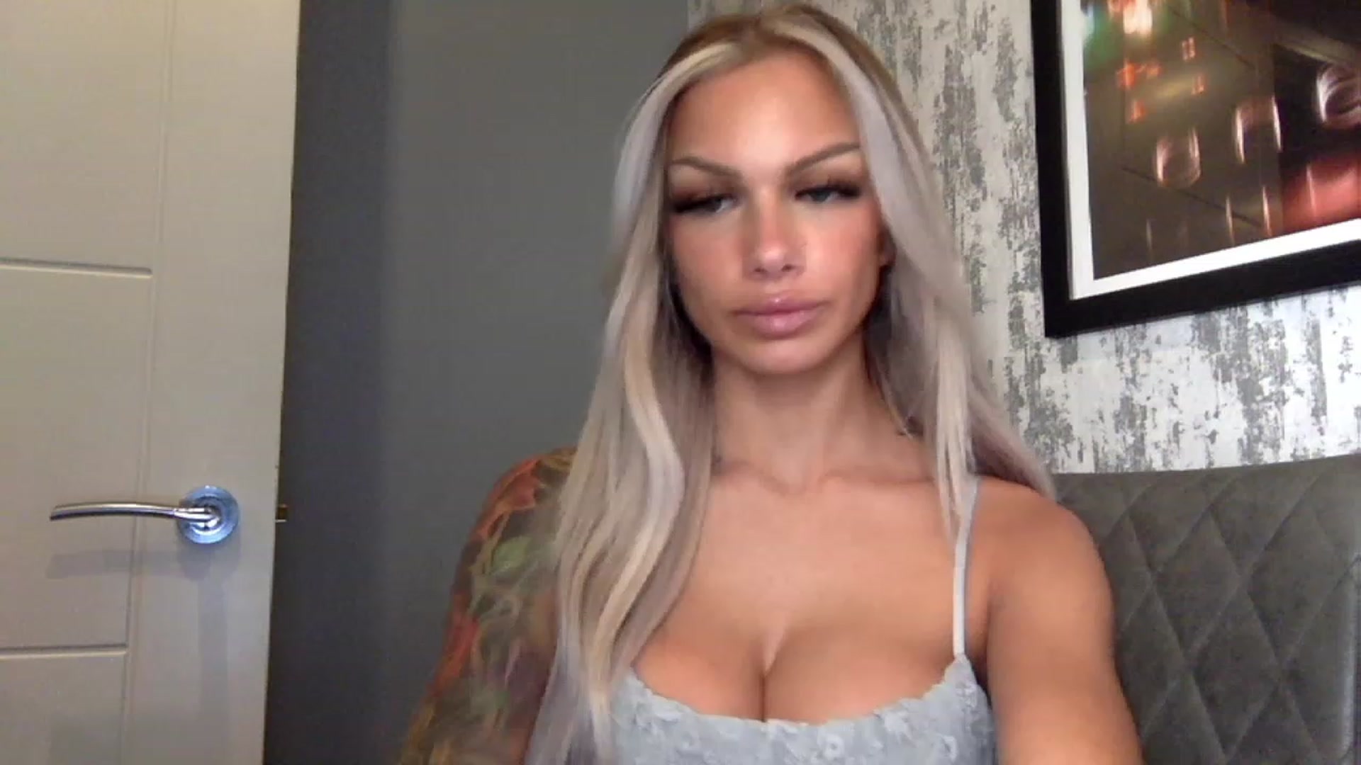 Gallery image thumbnail from BabyDaisyx's myfreecams stream on, 12/08/2022, 09:01 image 3 of 20