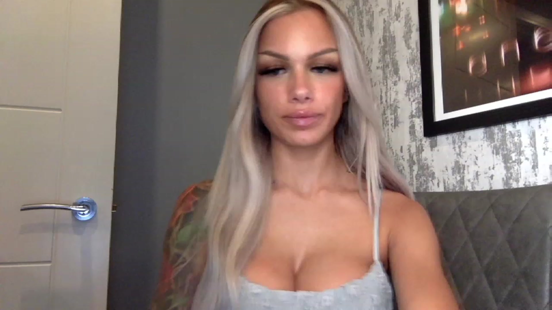 Gallery image thumbnail from BabyDaisyx's myfreecams stream on, 12/08/2022, 09:01 image 5 of 20
