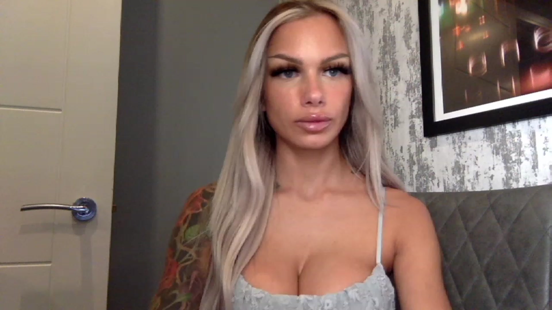 Gallery image thumbnail from BabyDaisyx's myfreecams stream on, 12/08/2022, 09:01 image 2 of 20
