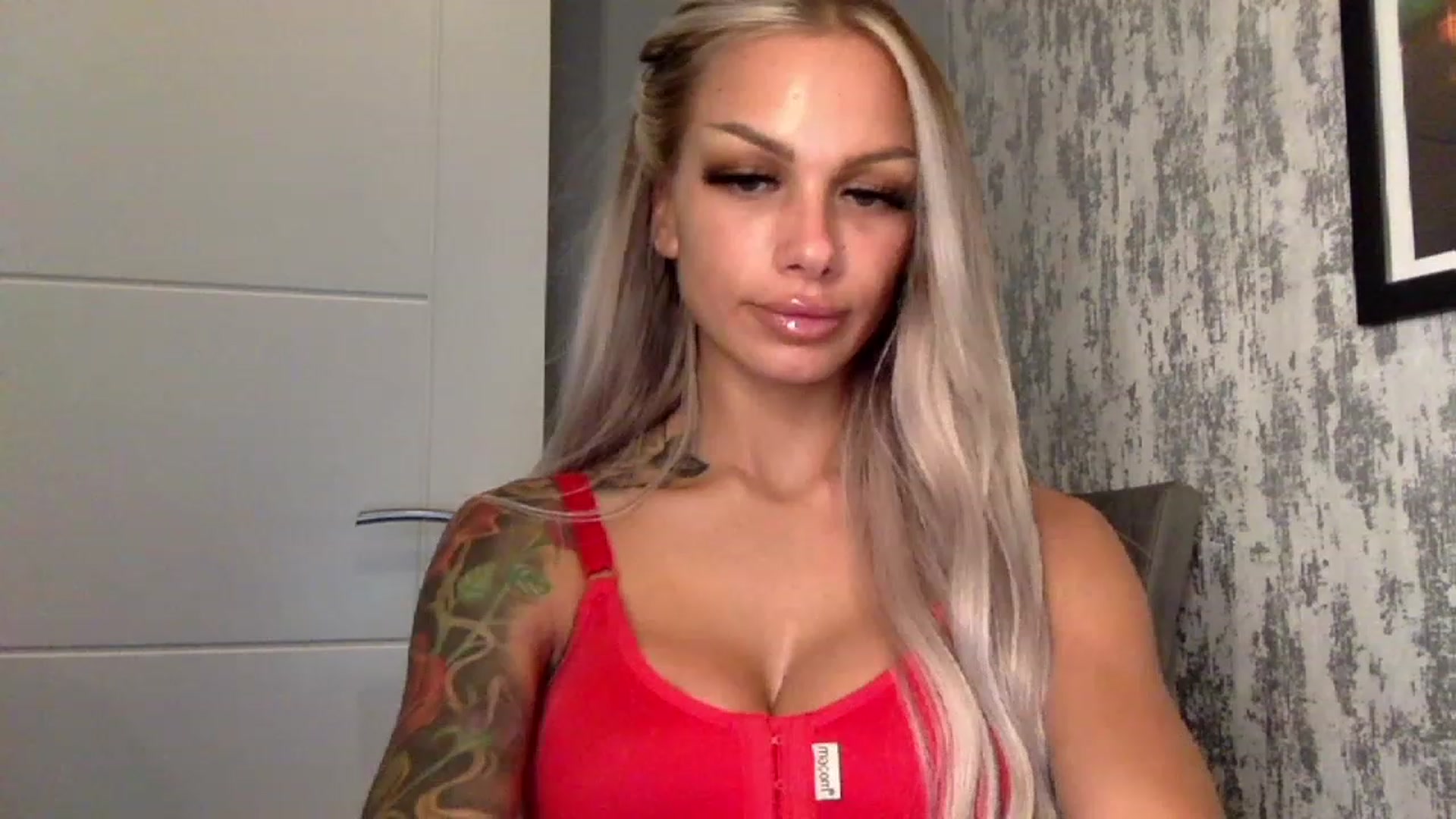 Gallery image thumbnail from BabyDaisyx's myfreecams stream on, 12/08/2022, 14:38 image 5 of 20