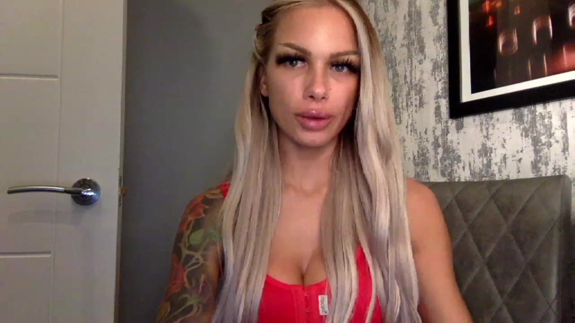 Gallery image thumbnail from BabyDaisyx's myfreecams stream on, 12/08/2022, 18:57 image 14 of 20