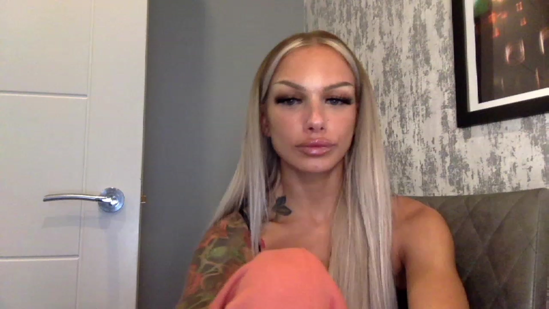 Gallery image thumbnail from BabyDaisyx's myfreecams stream on, 12/09/2022, 15:13 image 18 of 20