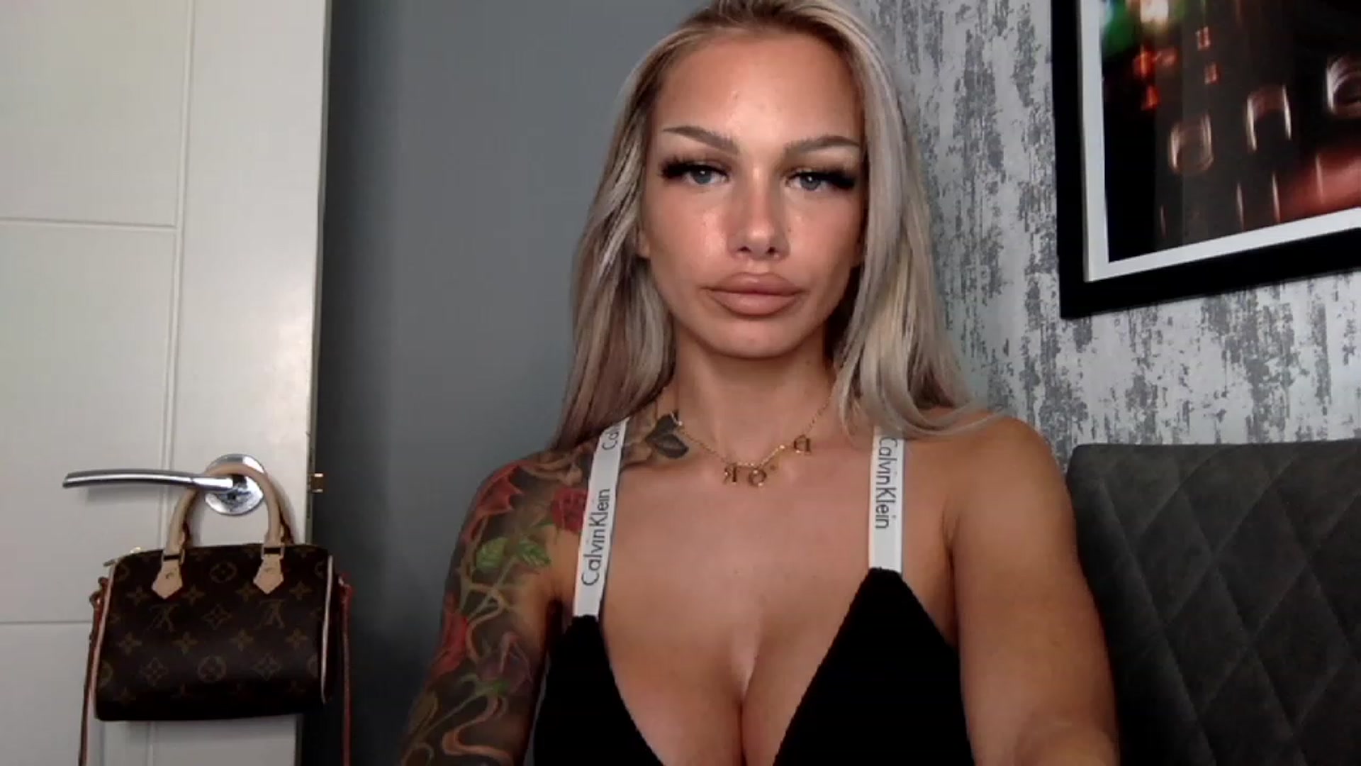 Gallery image thumbnail from BabyDaisyx's myfreecams stream on, 12/10/2022, 12:00 image 17 of 20