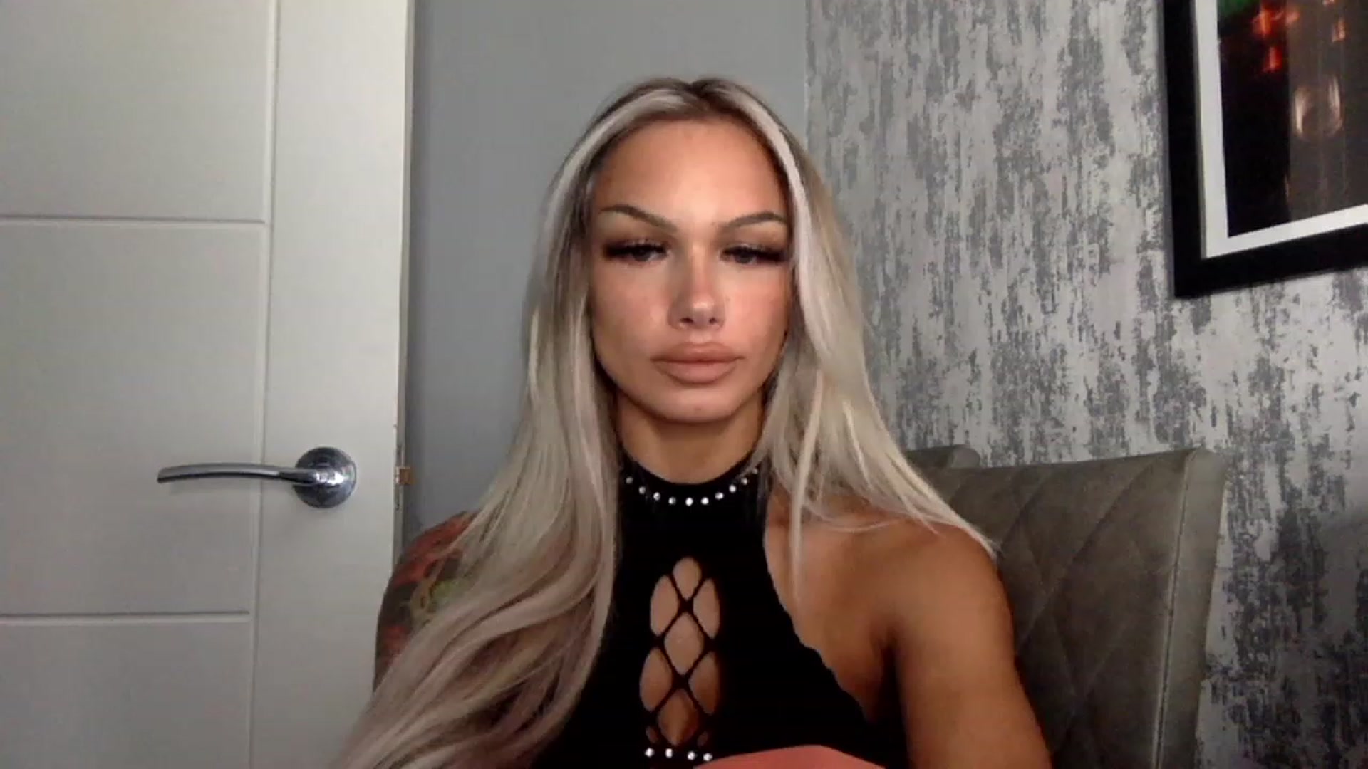 Gallery image thumbnail from BabyDaisyx's myfreecams stream on, 12/18/2022, 13:44 image 17 of 20