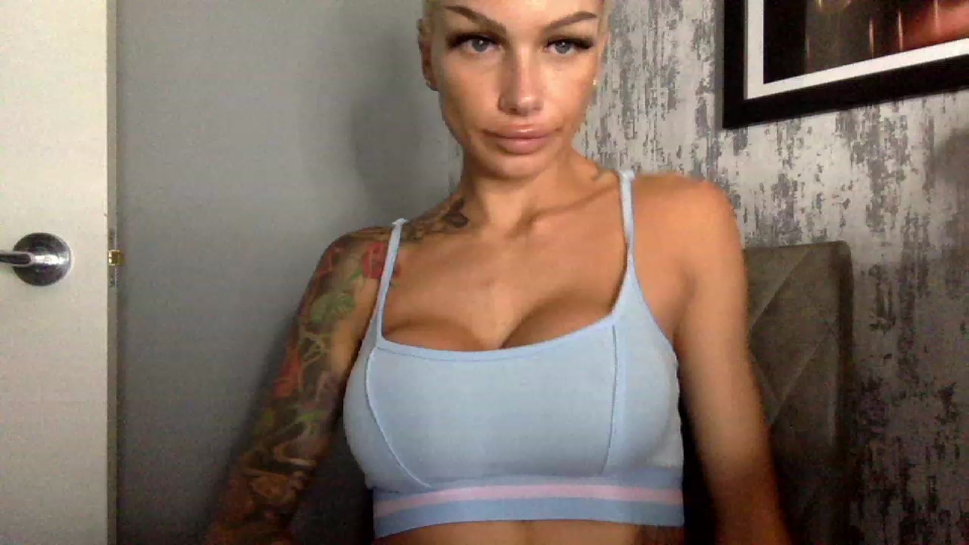 Gallery image thumbnail from BabyDaisyx's myfreecams stream on, 12/21/2022, 07:59 image 20 of 20
