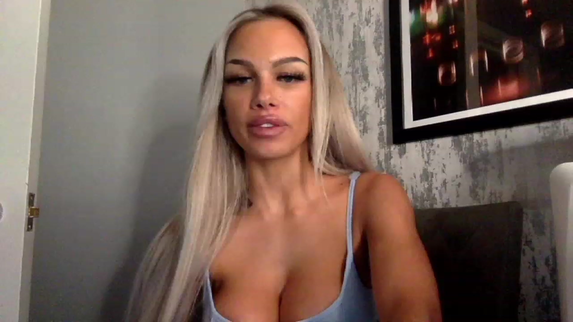 Gallery image thumbnail from BabyDaisyx's myfreecams stream on, 12/22/2022, 06:37 image 14 of 20