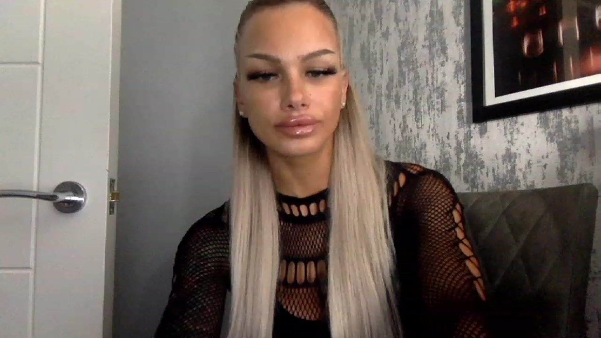 Gallery image thumbnail from BabyDaisyx's myfreecams stream on, 12/23/2022, 05:53 image 18 of 20