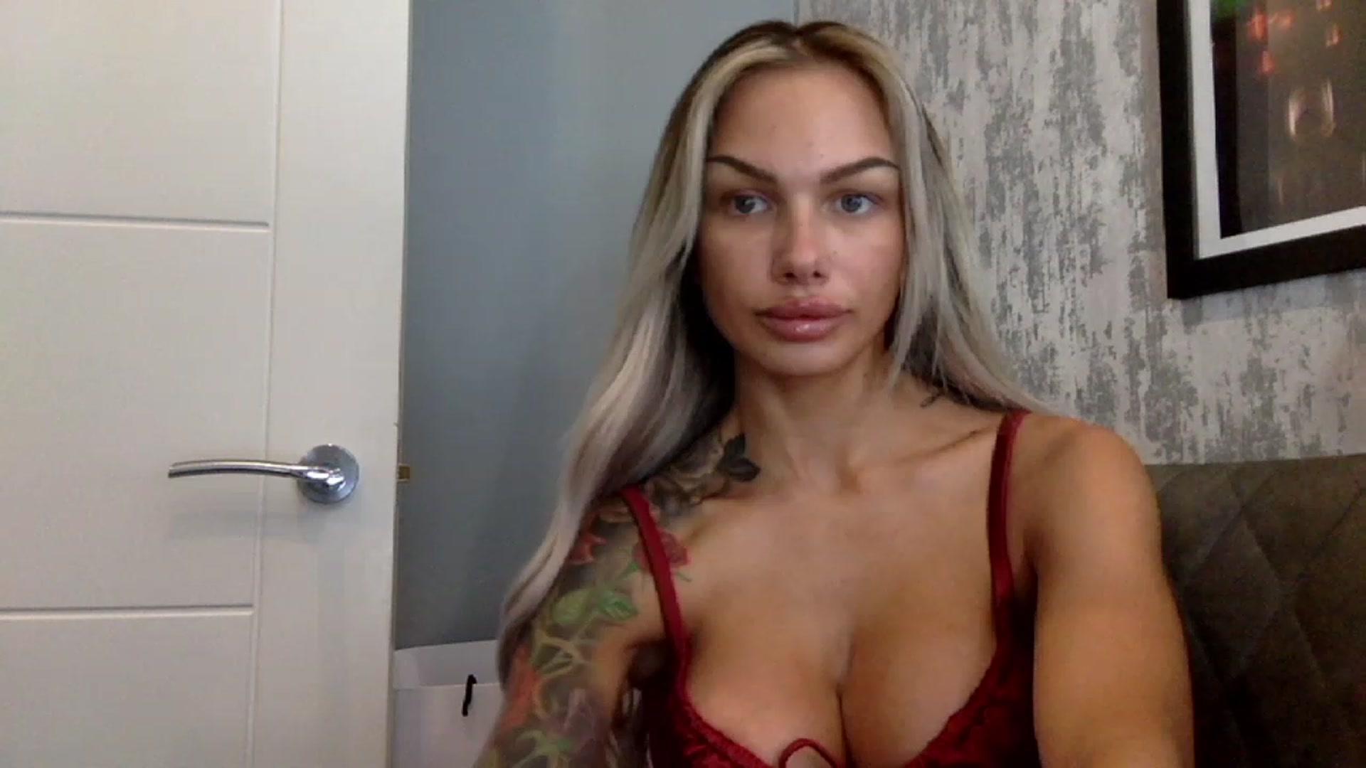 Gallery image thumbnail from BabyDaisyx's myfreecams stream on, 12/27/2022, 07:19 image 6 of 20
