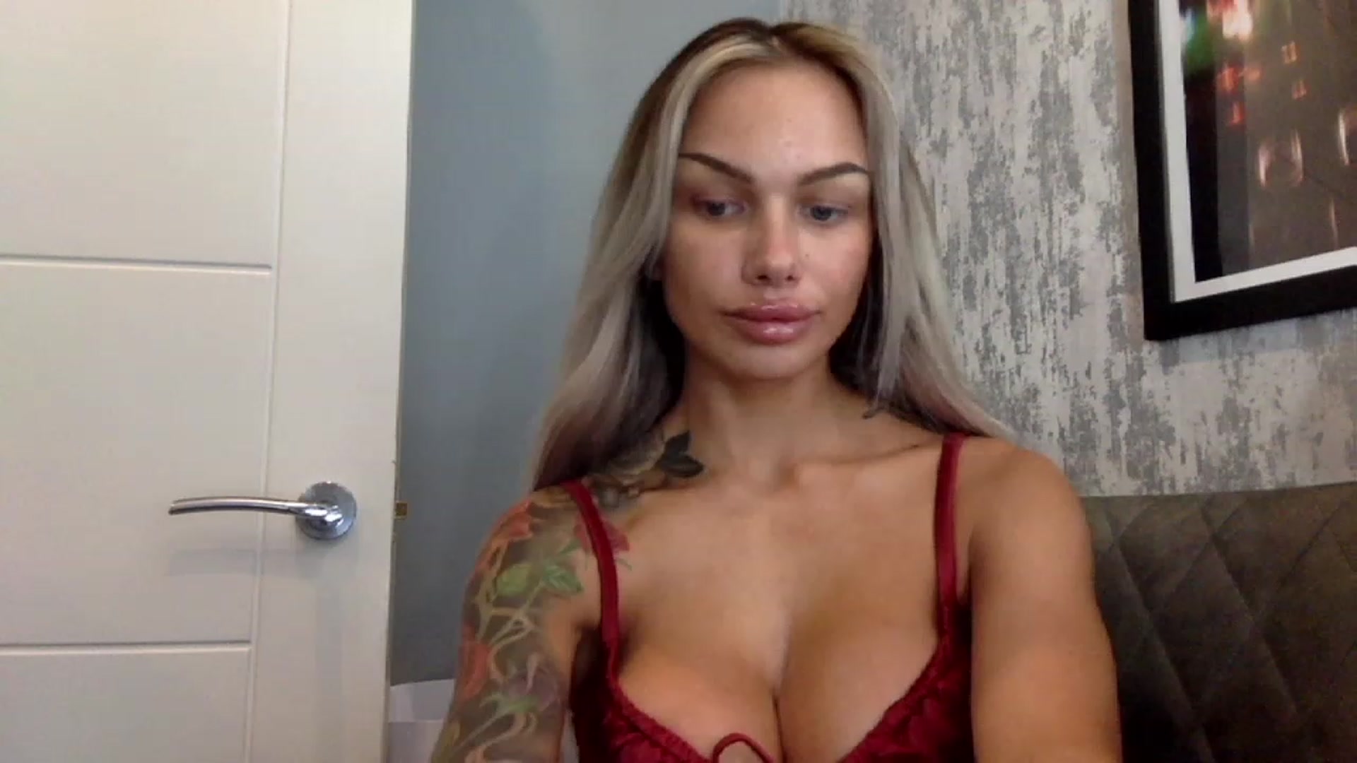 Gallery image thumbnail from BabyDaisyx's myfreecams stream on, 12/27/2022, 07:19 image 5 of 20