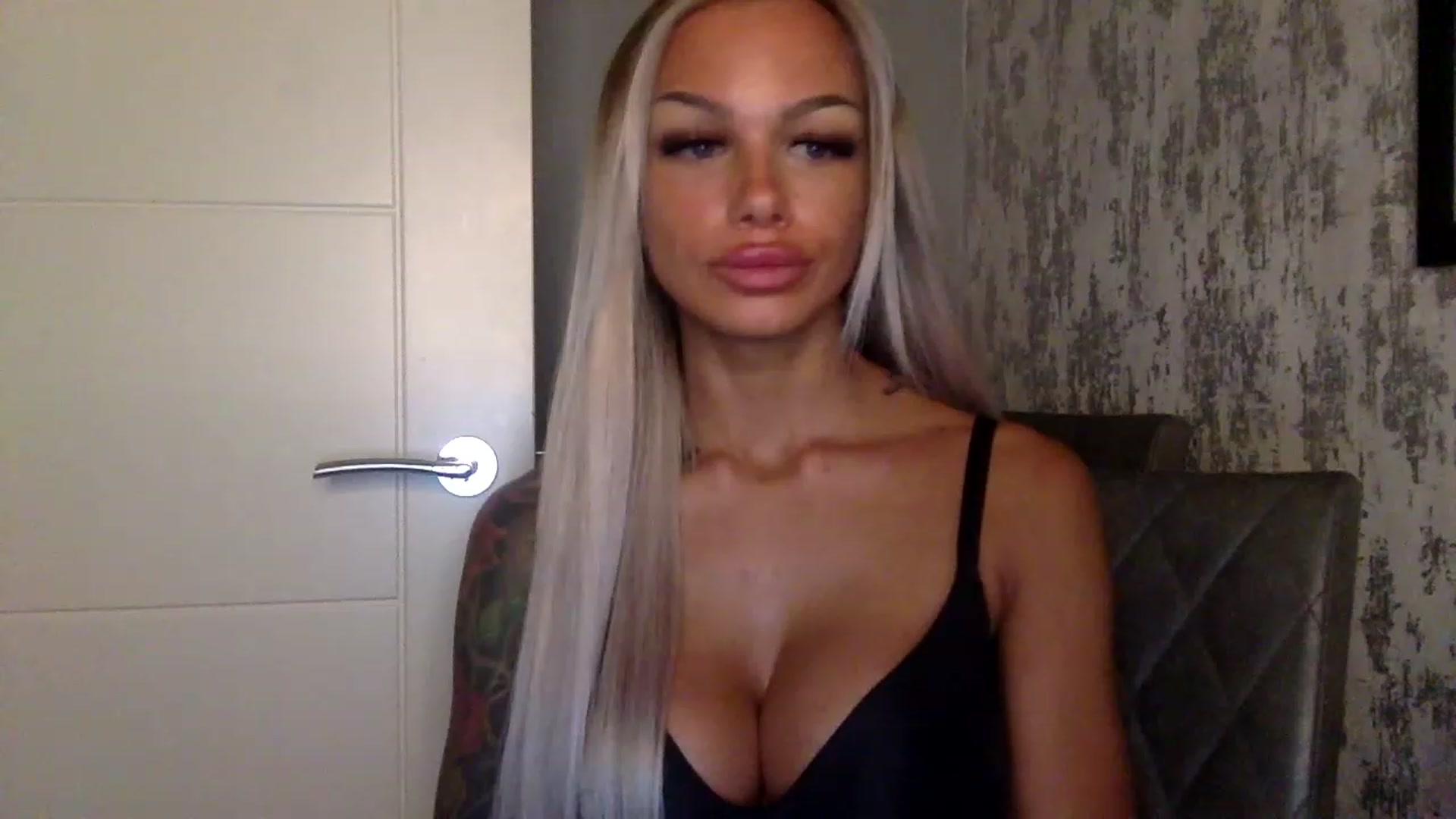 Gallery image thumbnail from BabyDaisyx's myfreecams stream on, 01/07/2023, 05:56 image 5 of 20