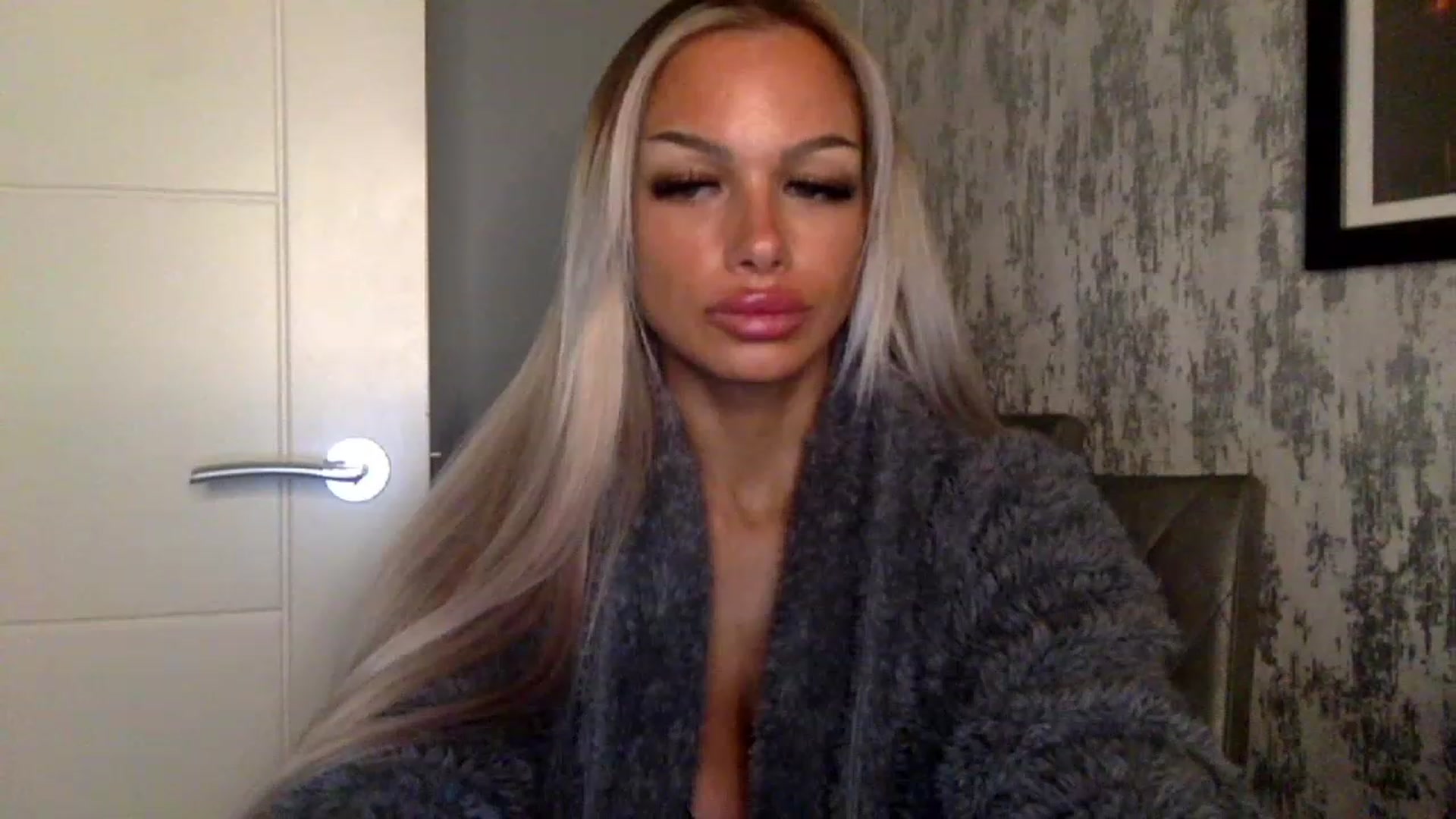 Gallery image thumbnail from BabyDaisyx's myfreecams stream on, 01/07/2023, 08:09 image 8 of 20