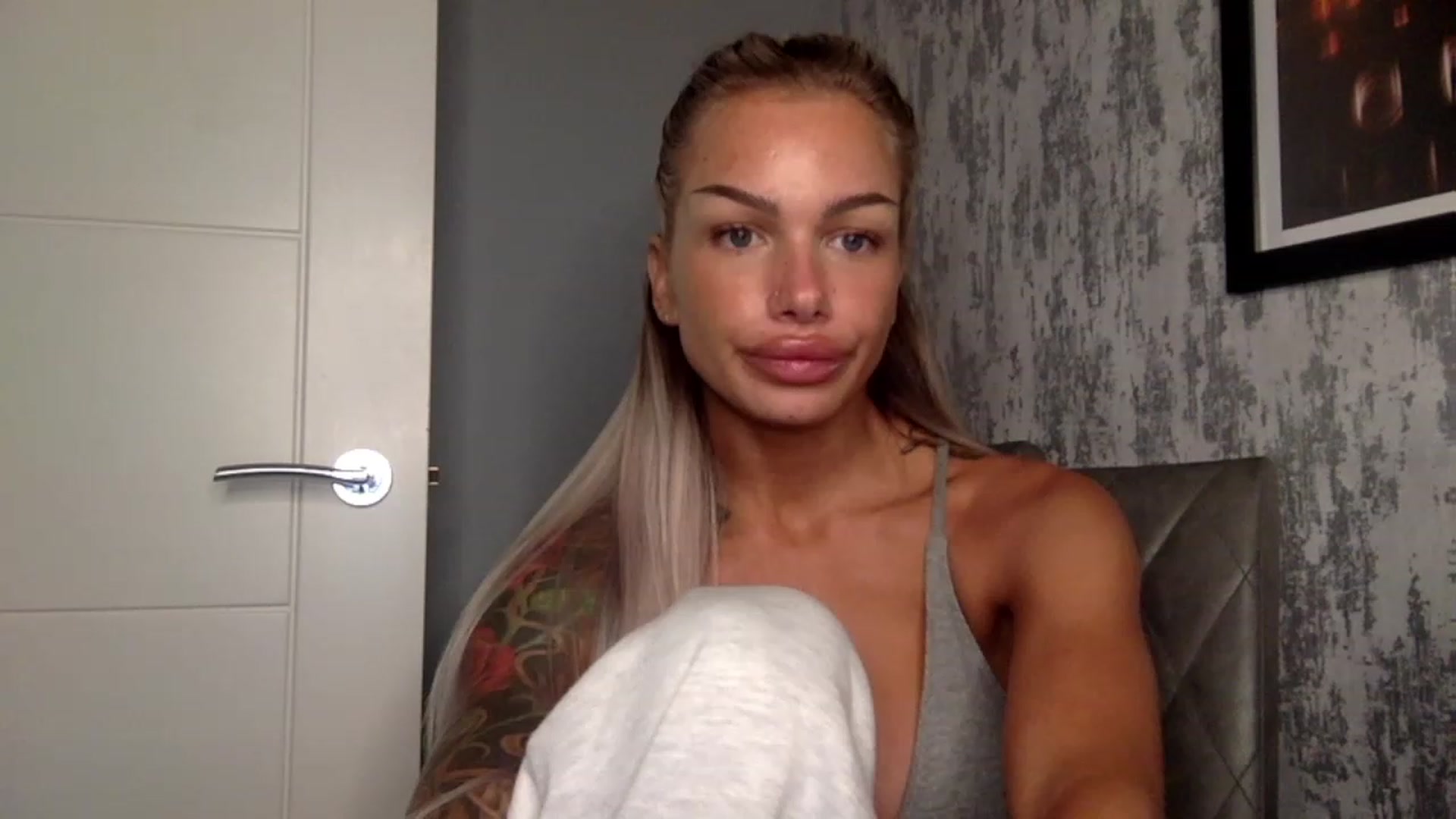 Gallery image thumbnail from BabyDaisyx's myfreecams stream on, 01/10/2023, 07:10 image 1 of 20