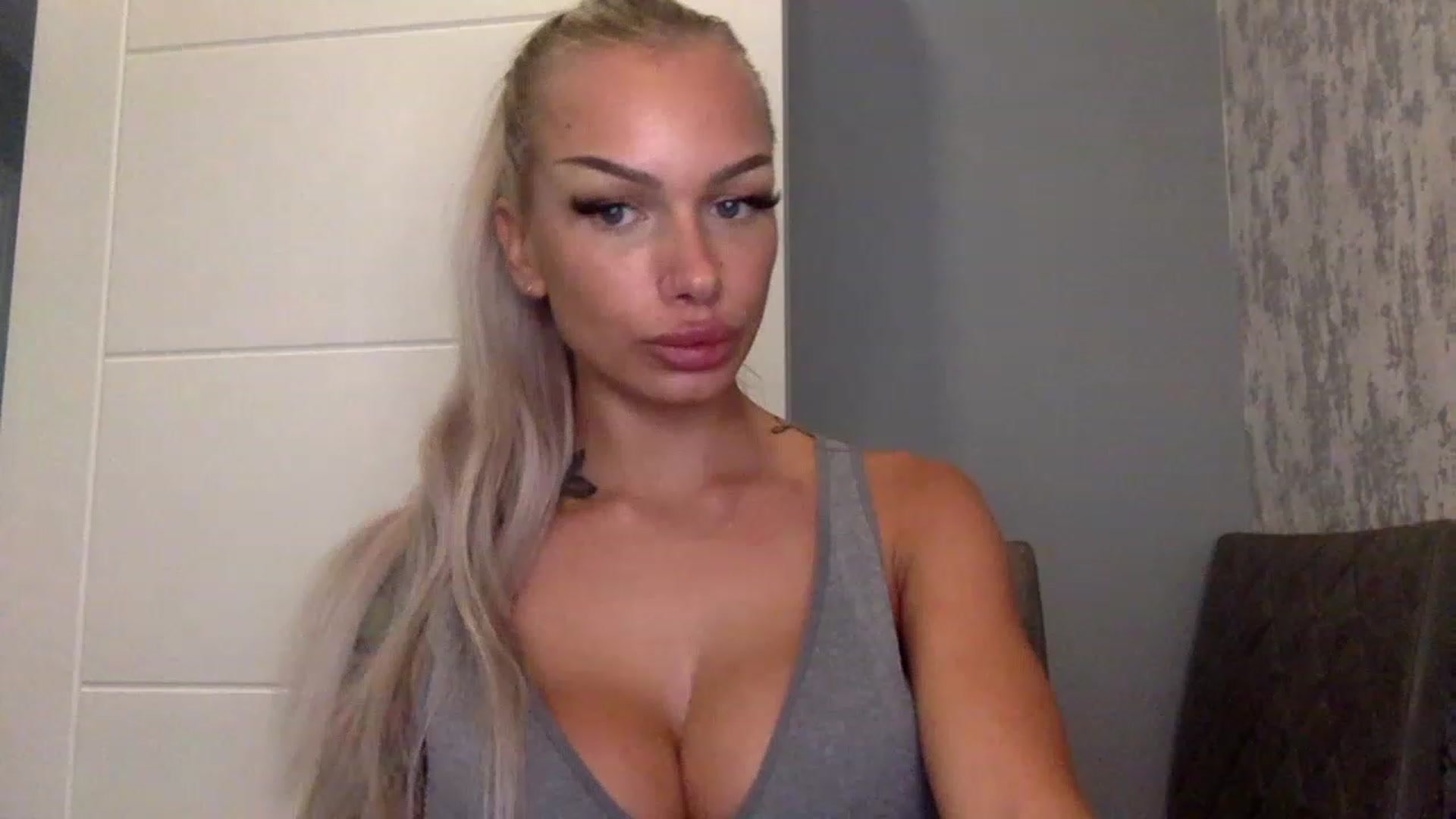 Gallery image thumbnail from BabyDaisyx's myfreecams stream on, 01/17/2023, 10:09 image 2 of 20