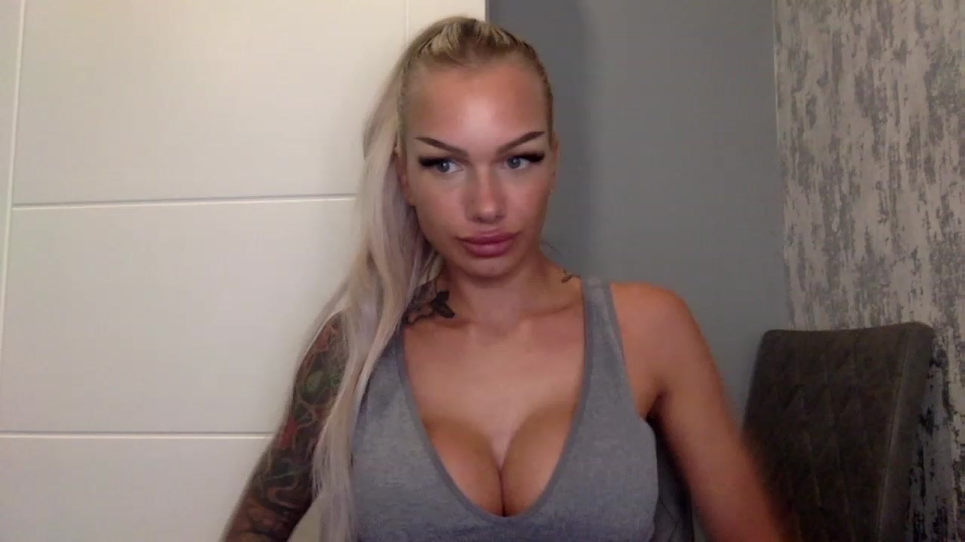 Gallery image thumbnail from BabyDaisyx's myfreecams stream on, 01/17/2023, 10:09 image 11 of 20