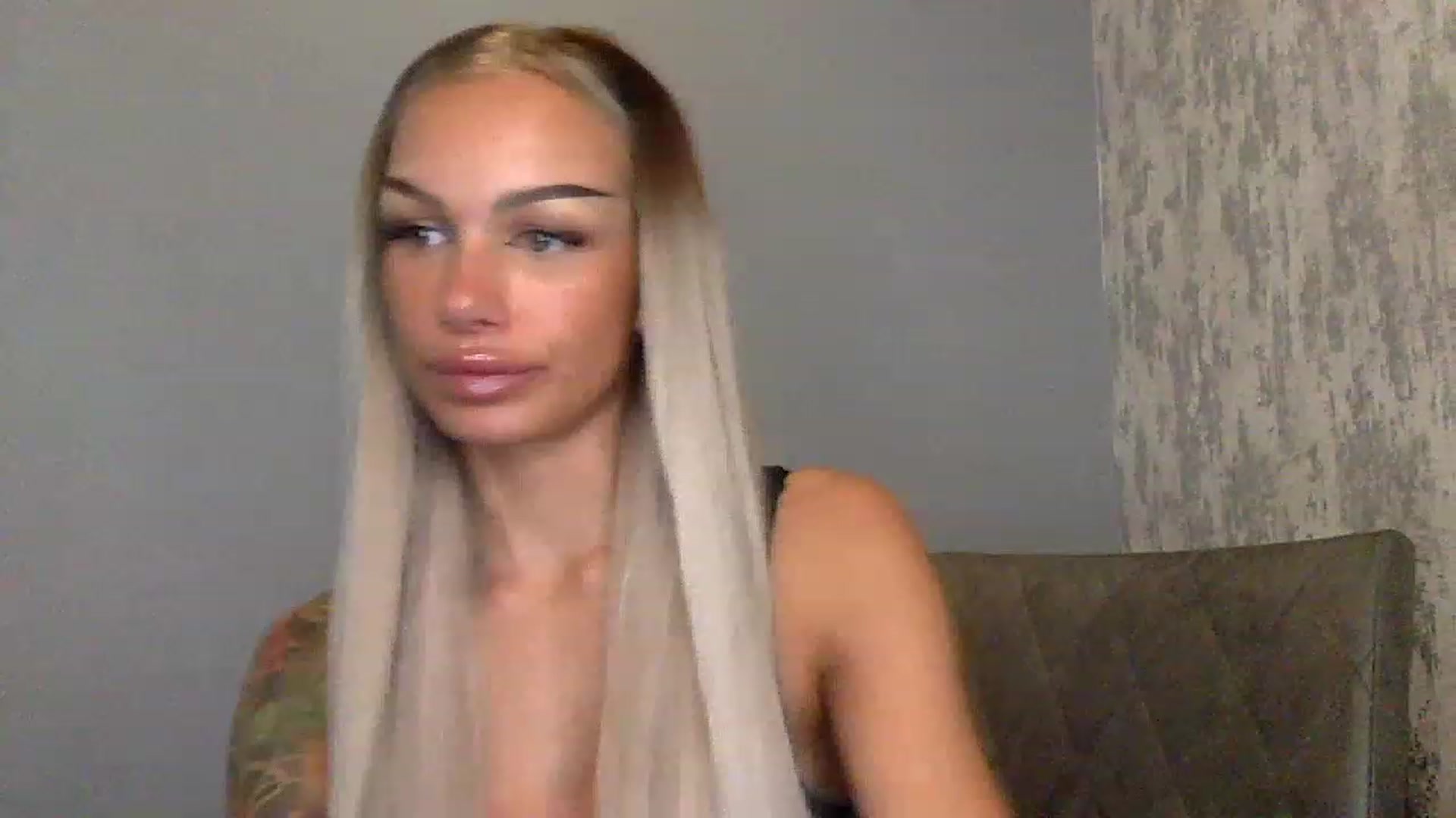 Gallery image thumbnail from BabyDaisyx's myfreecams stream on, 01/27/2023, 12:39 image 12 of 20