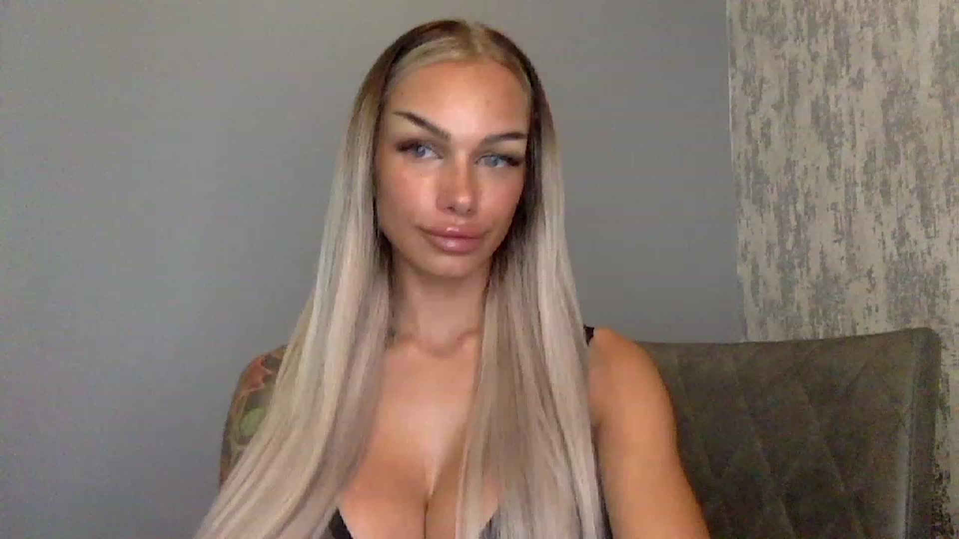 Gallery image thumbnail from BabyDaisyx's myfreecams stream on, 01/27/2023, 12:39 image 15 of 20