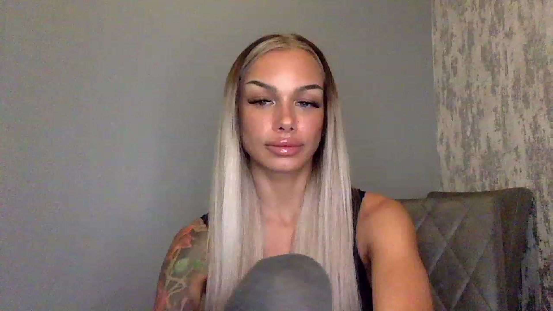 Gallery image thumbnail from BabyDaisyx's myfreecams stream on, 01/28/2023, 08:07 image 2 of 20