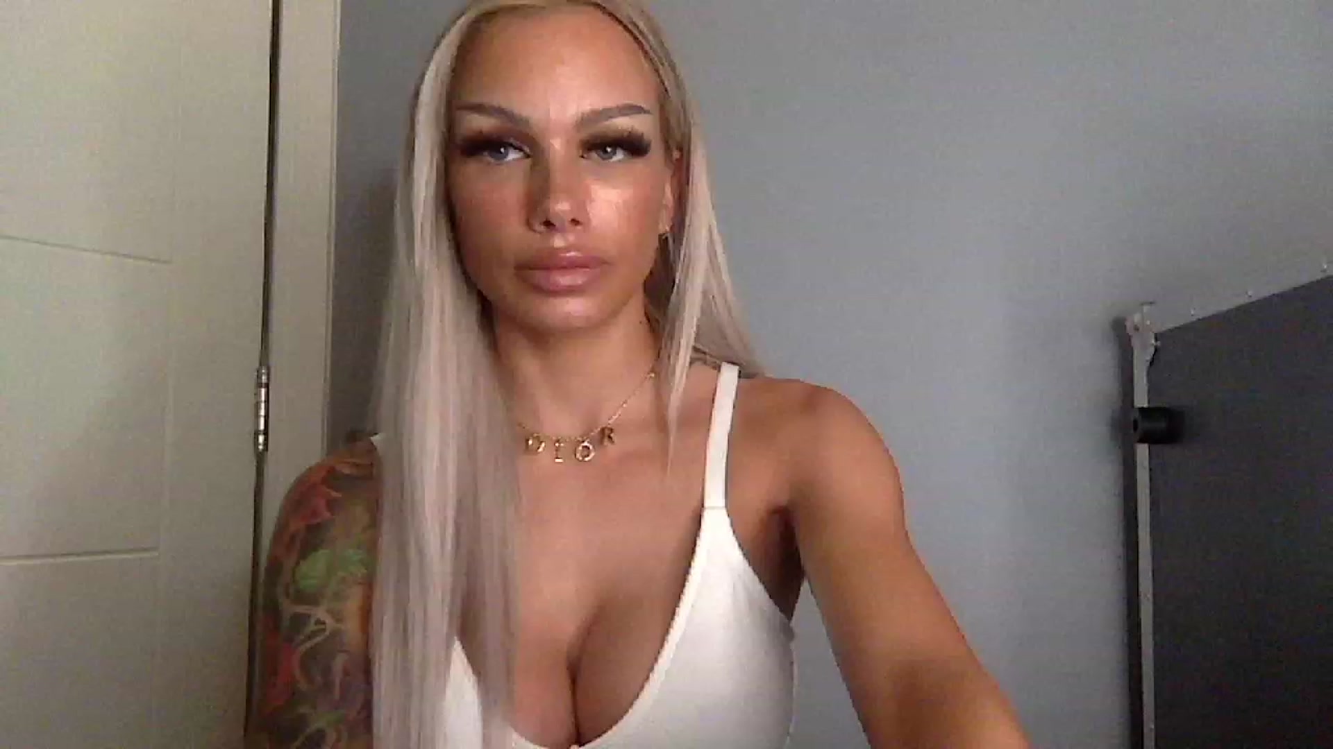 Gallery image thumbnail from BabyDaisyx's myfreecams stream on, 02/13/2023, 08:04 image 10 of 20