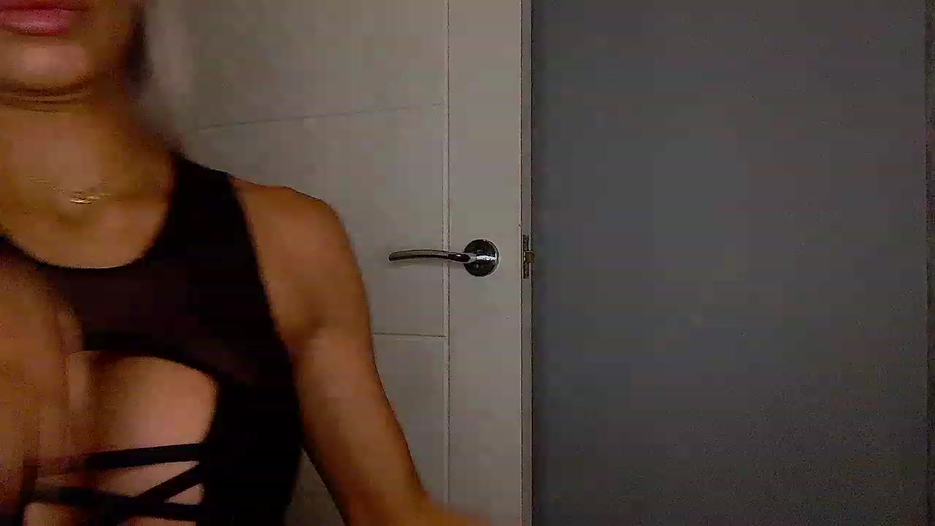 Gallery image thumbnail from BabyDaisyx's myfreecams stream on, 04/20/2023, 07:42 image 10 of 20