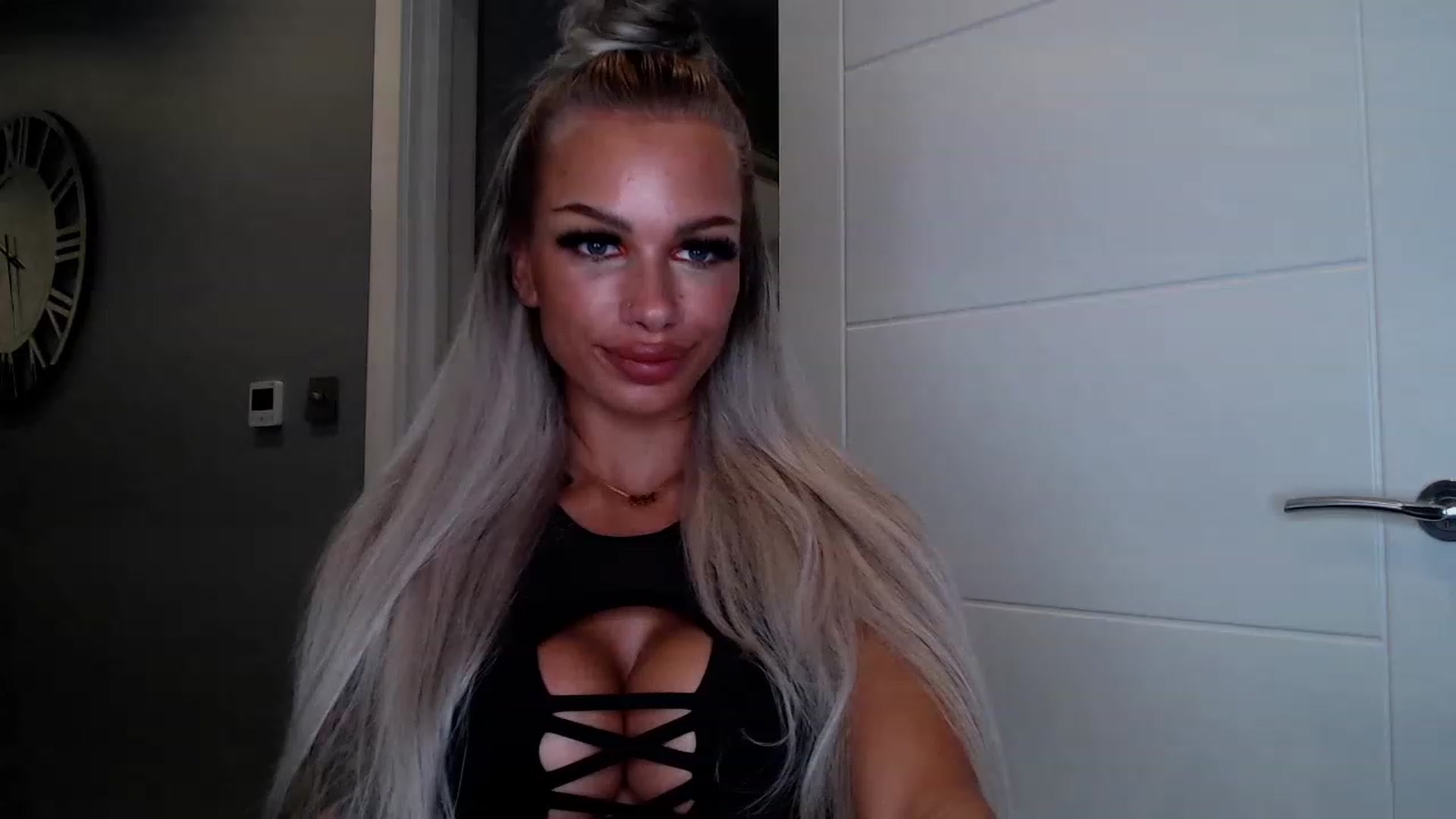 Gallery image thumbnail from BabyDaisyx's myfreecams stream on, 04/20/2023, 18:43 image 3 of 20