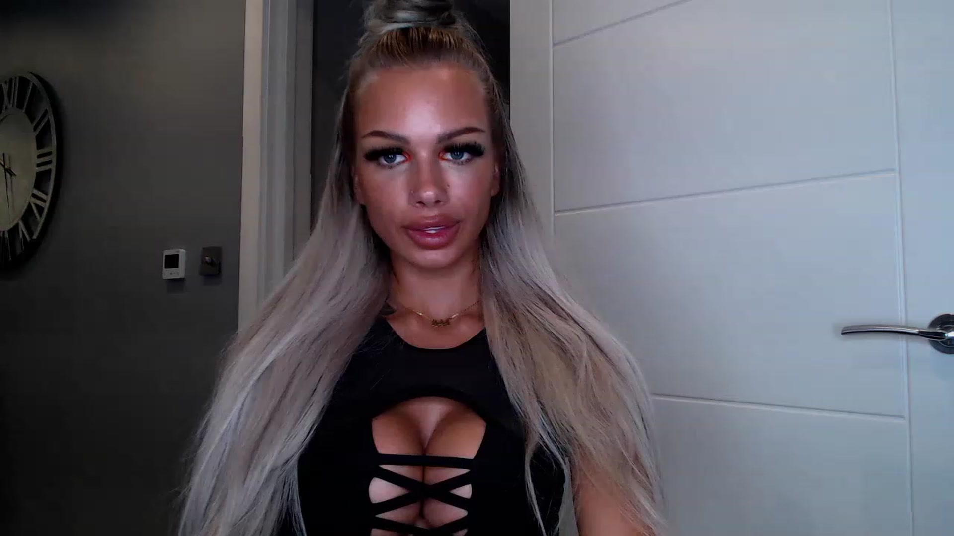 Gallery image thumbnail from BabyDaisyx's myfreecams stream on, 04/20/2023, 18:43 image 1 of 20